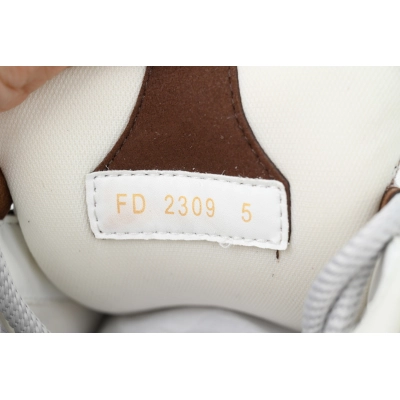 Louis Vuitton Skate White Coffee 02