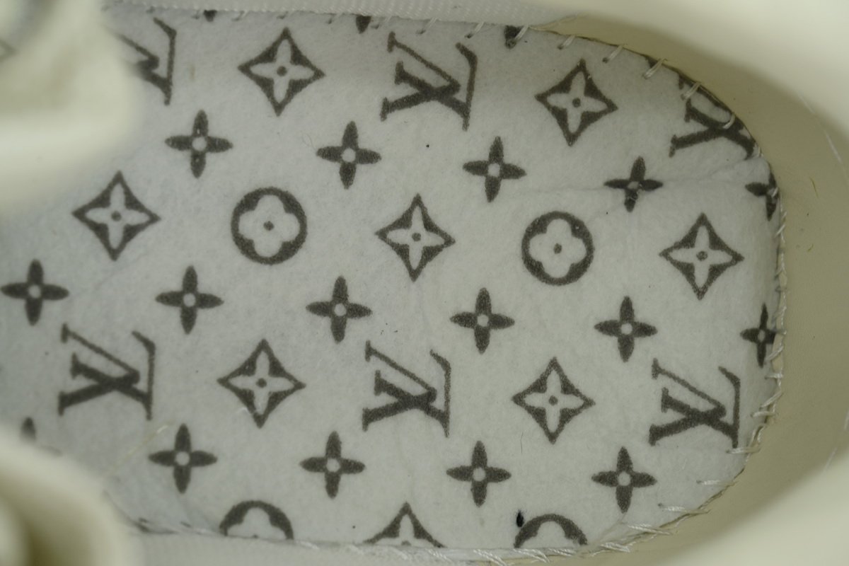 Louis Vuitton Tilted Green Monogram
