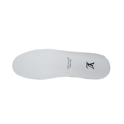 Louis Vuitton Tilted Grey 02