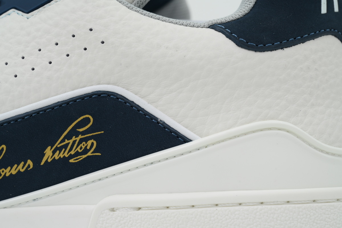 Louis Vuitton Trainer "New York" Exclusive