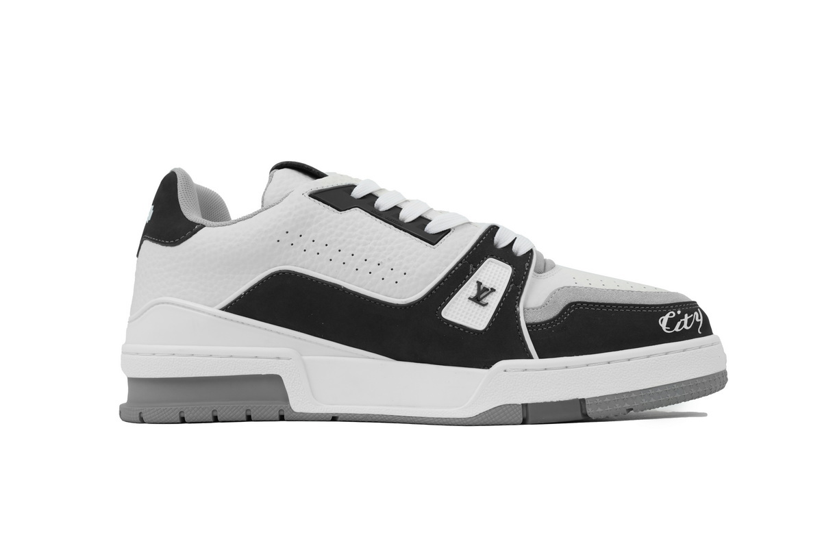 Louis Vuitton Trainer "New York" Exclusive