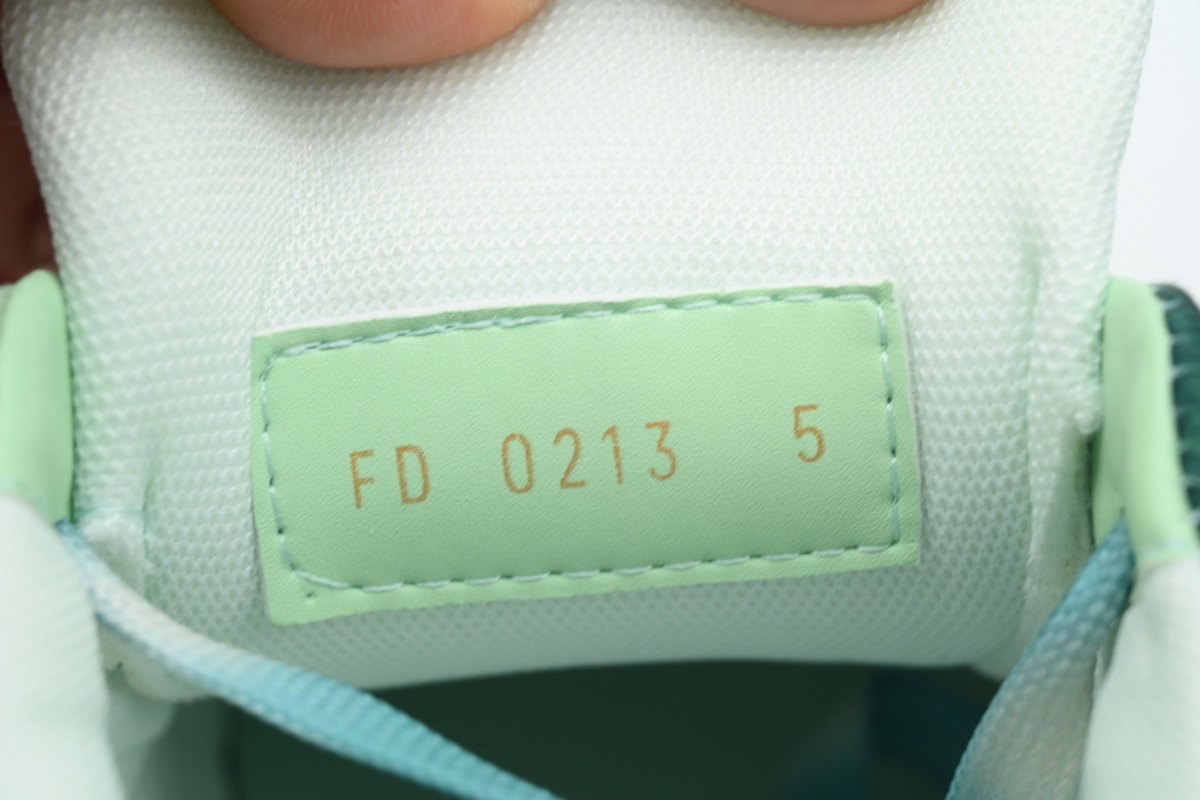 Louis Vuitton Trainer Green Bleached Denim