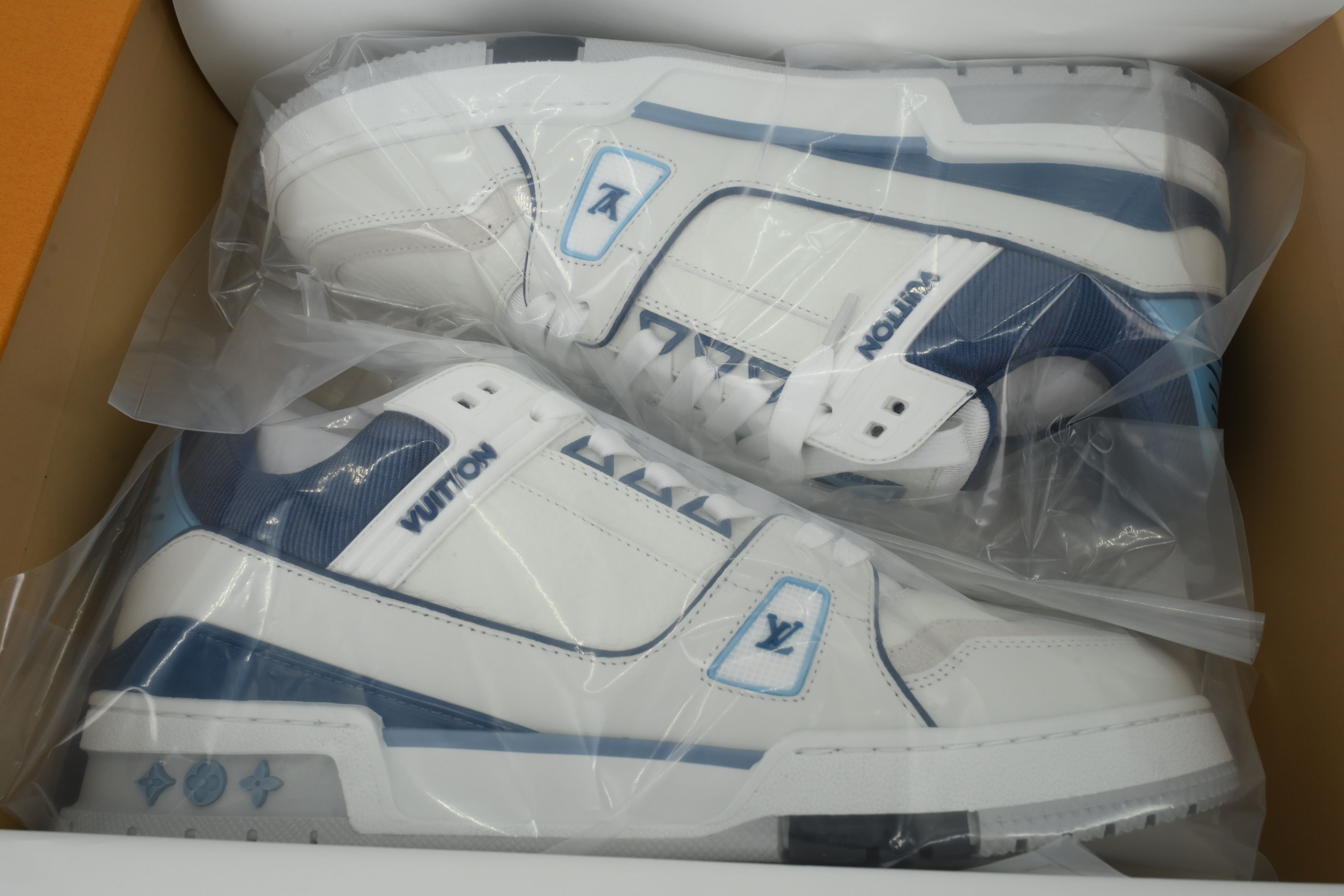 Louis Vuitton Trainer New White Blue