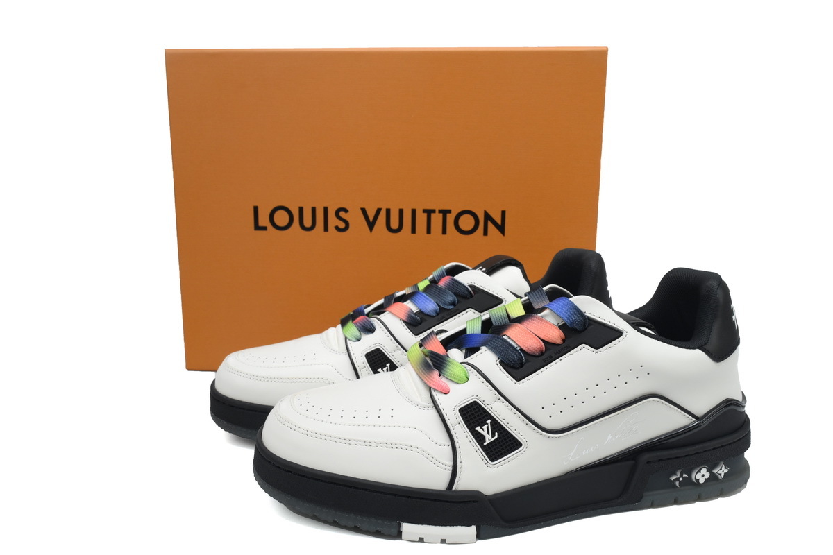 Louis Vuitton Trainer White and Black