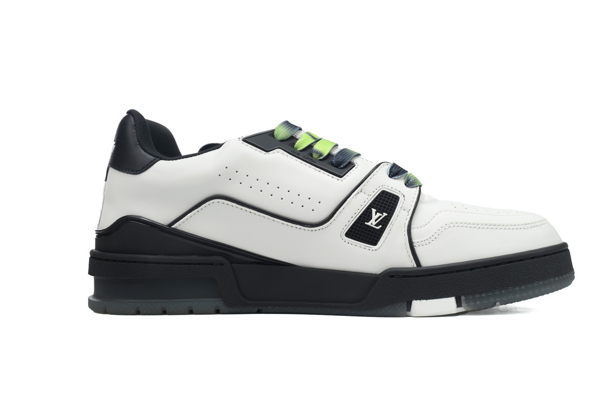 Louis Vuitton Trainer White and Black