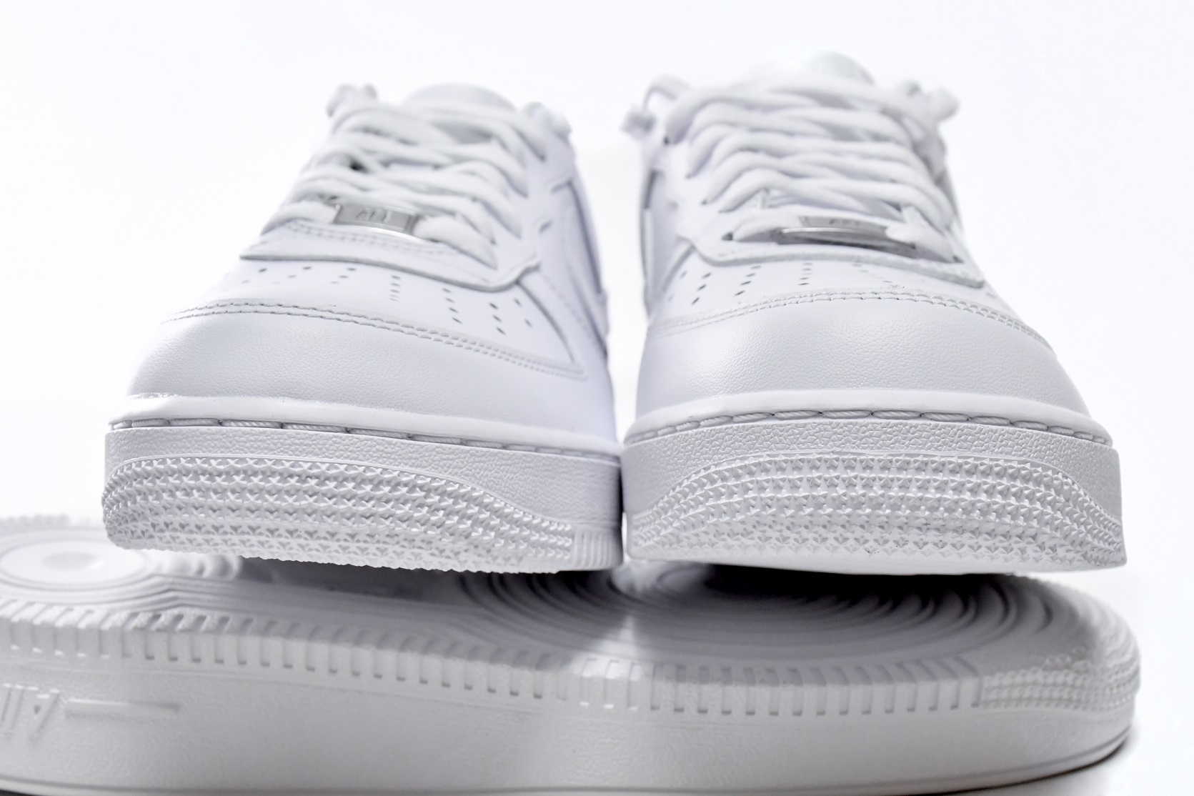 Nike Air Force 1 07 Low Cloud White CW2288-111