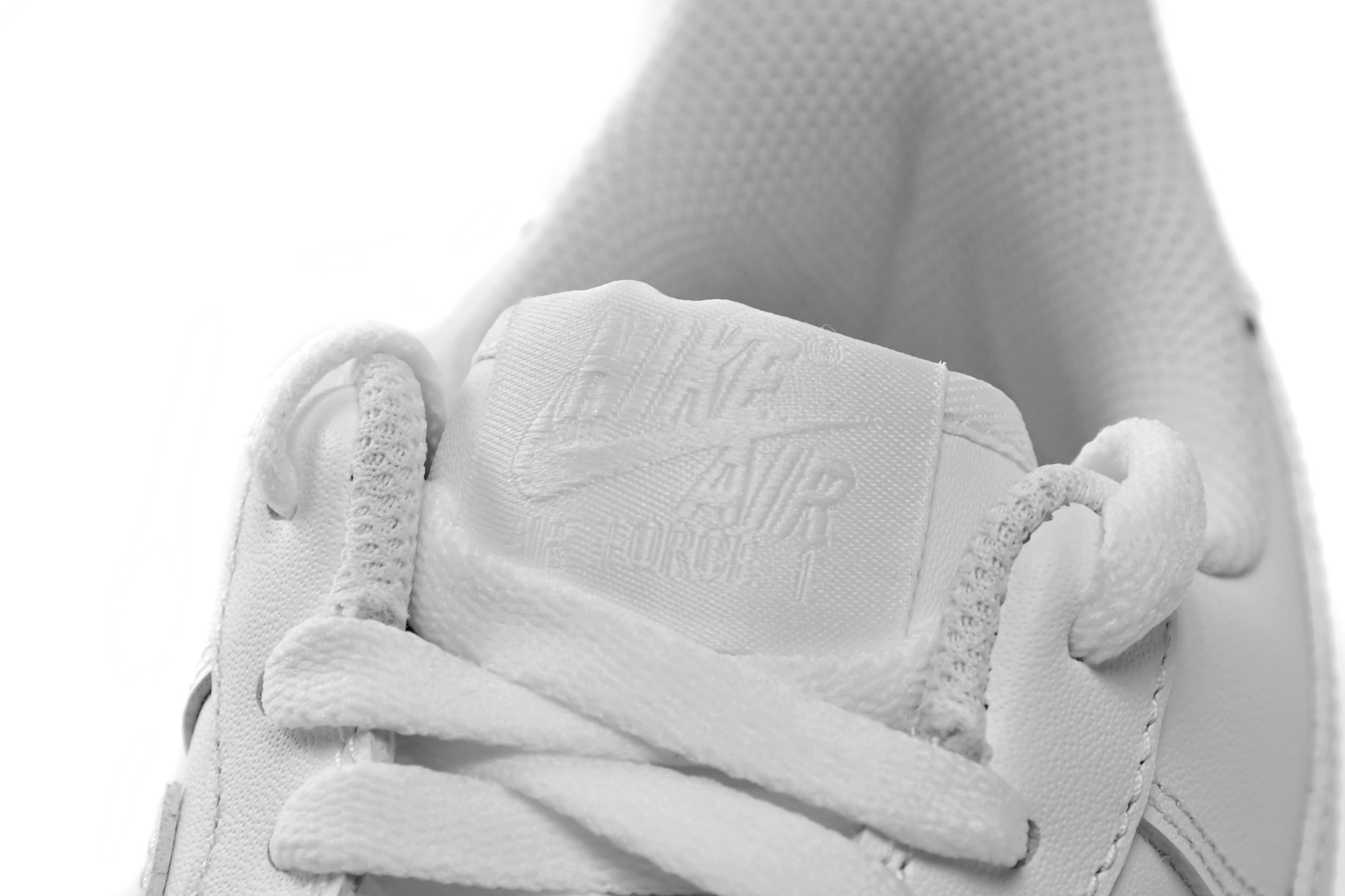 Nike Air Force 1 07 Low Cloud White CW2288-111