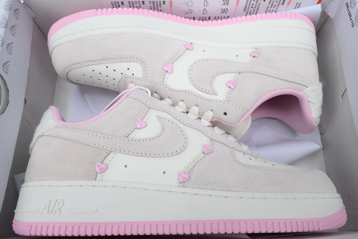Nike Air Force 1 Low Valentines Day 2025HV5992-111