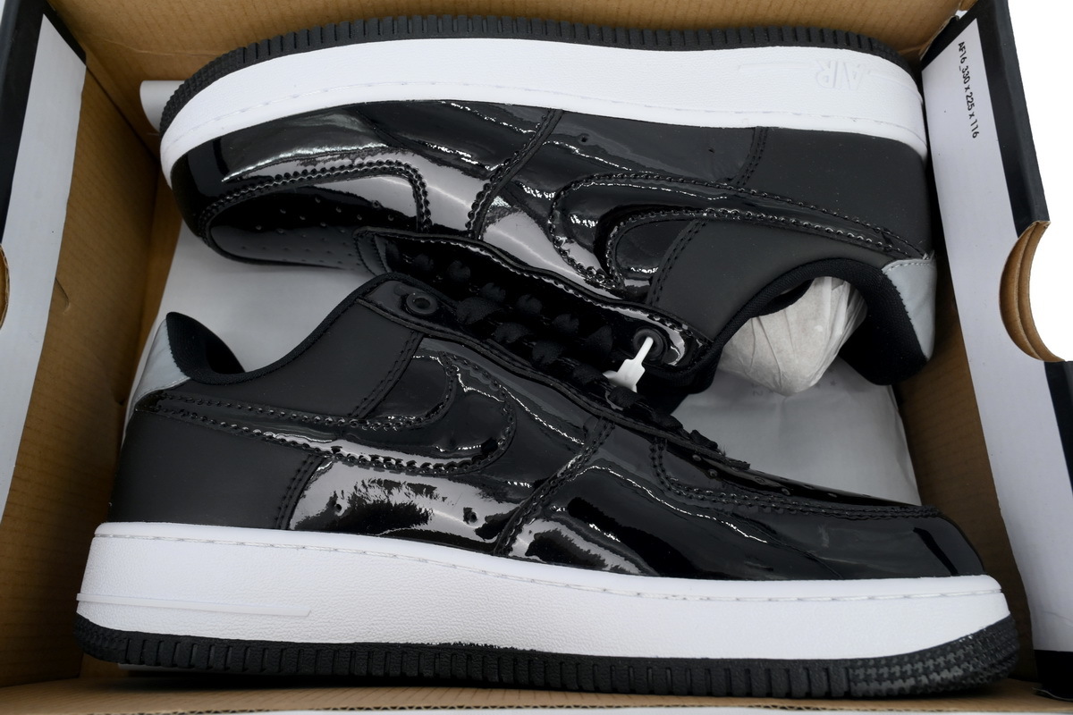 Wmns Air Force 1 07 SE Premium Black Silver 6827-001