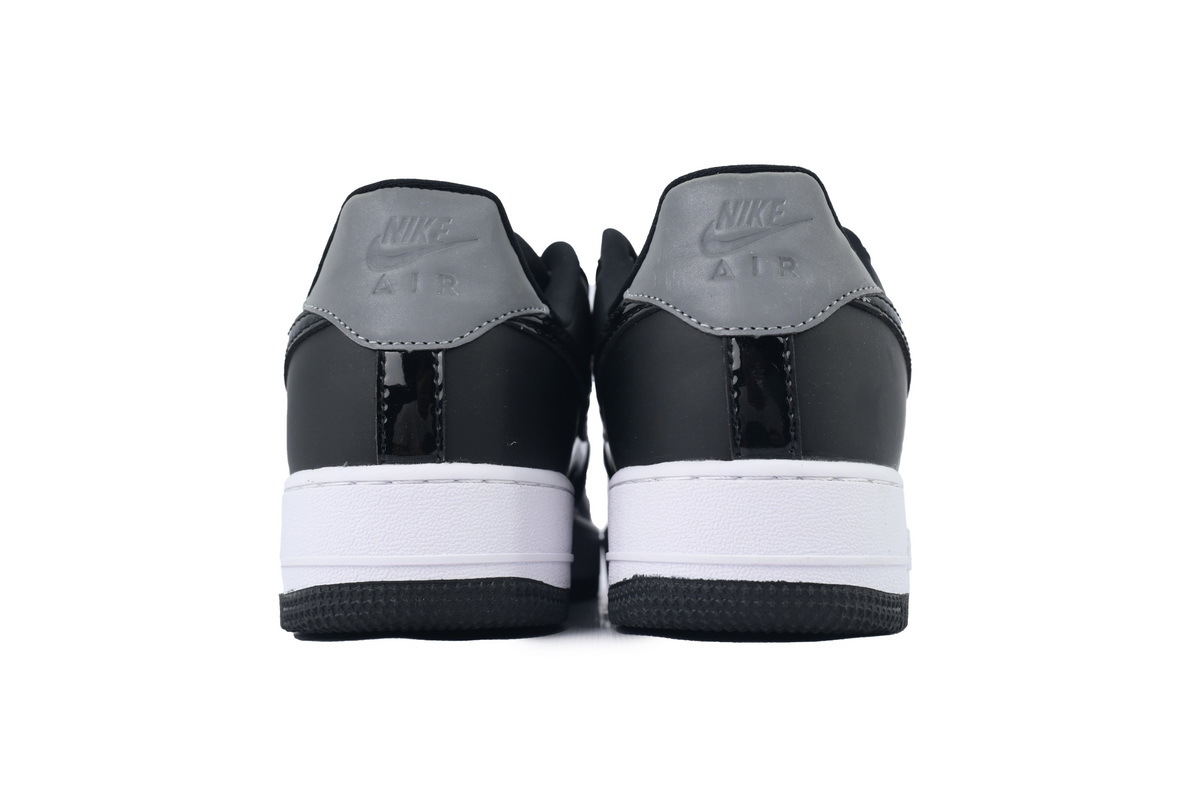 Wmns Air Force 1 07 SE Premium Black Silver 6827-001