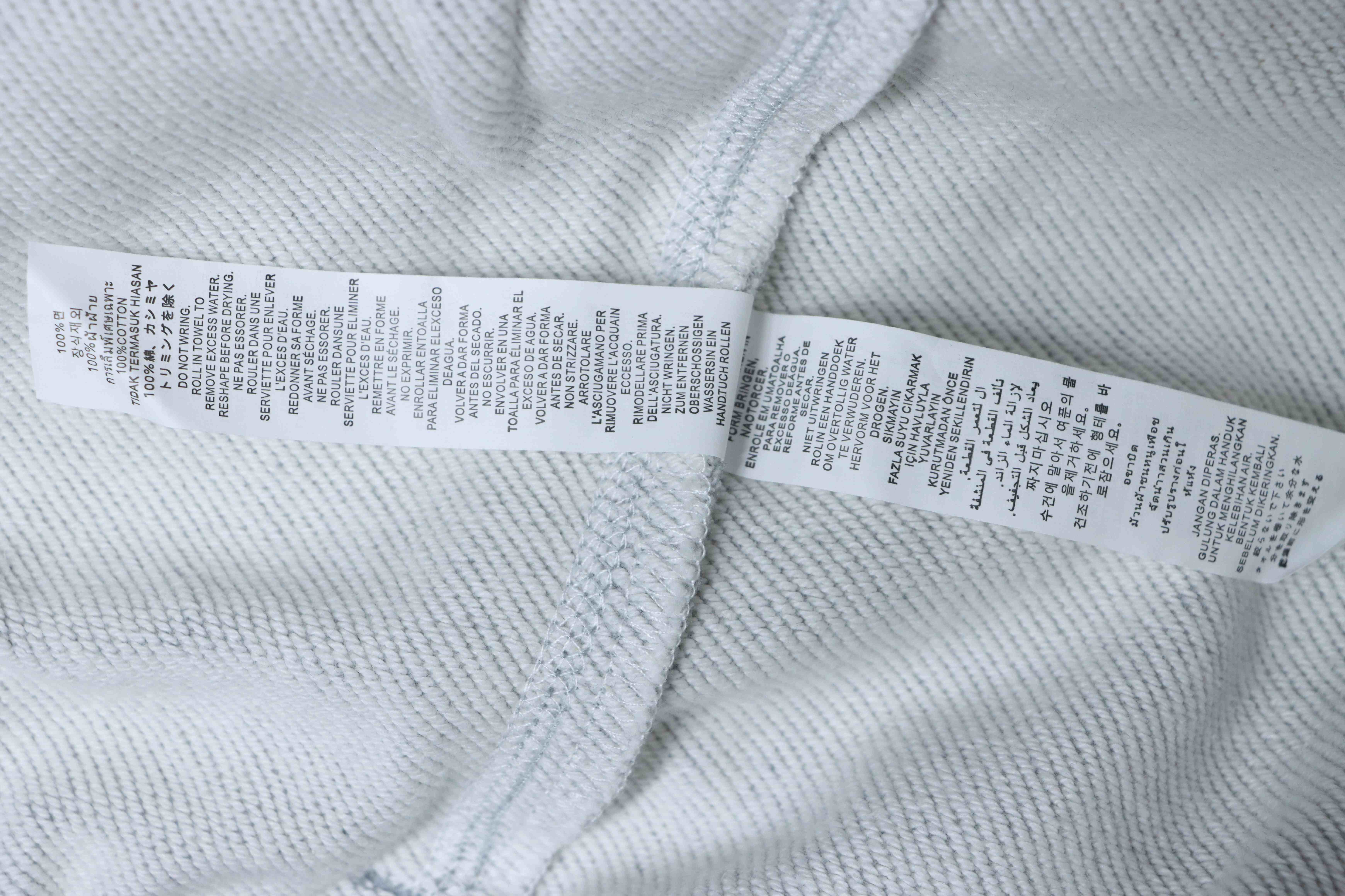 ALO  Minimal Logo Cotton Pants with Rear Pocket Logo Patch