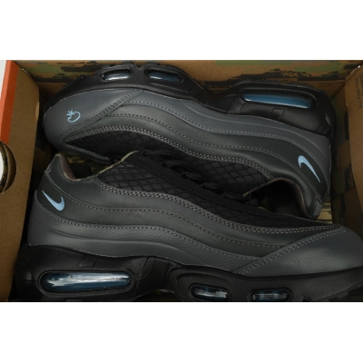 Corteiz x Nike Air Max 95 “Les Bleus” FB2709-002 02