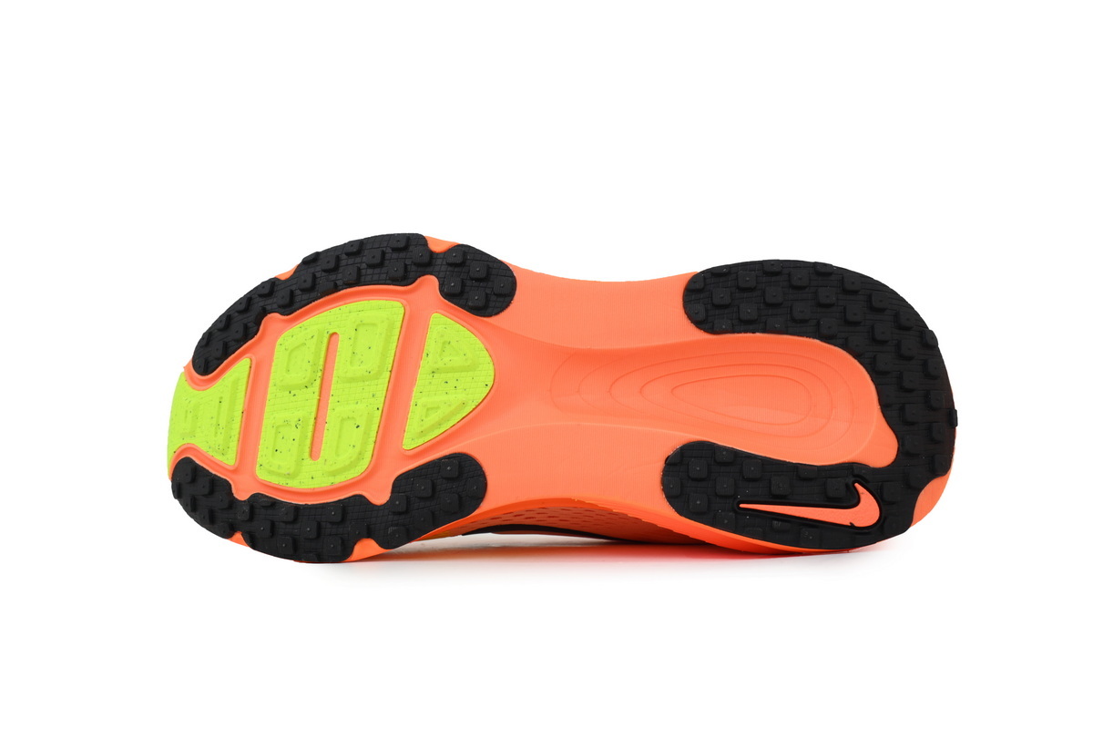 Nike Vomero 18 Orange Chalk HM6803-700