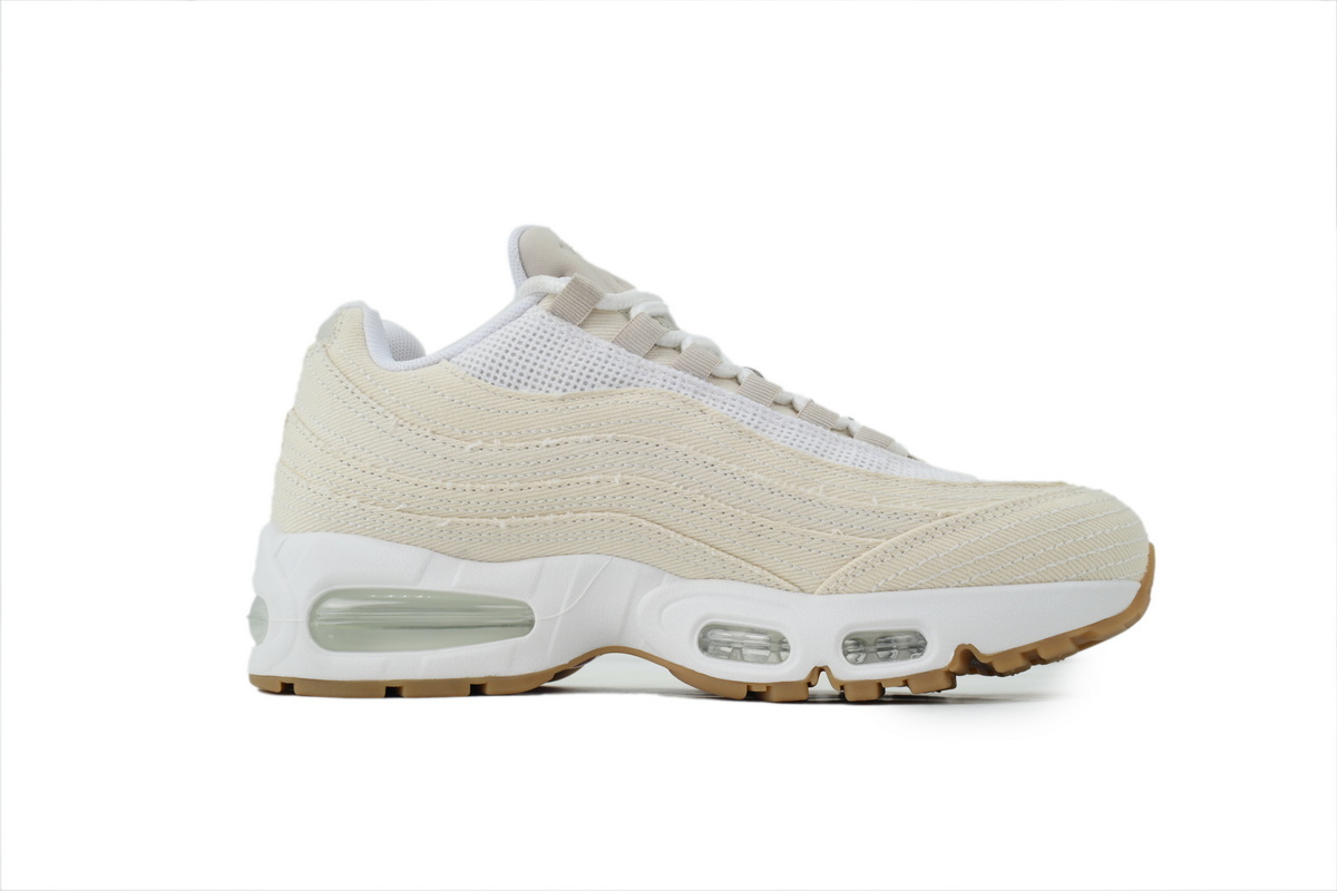 Undefeated x Nike Air Max 95 Large Bubble Off-White HM4743-100
