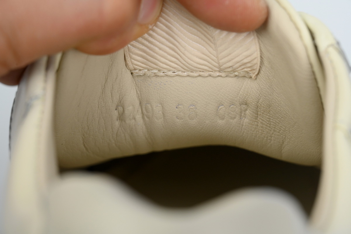 Gucci Rhyton 'White Distressed'