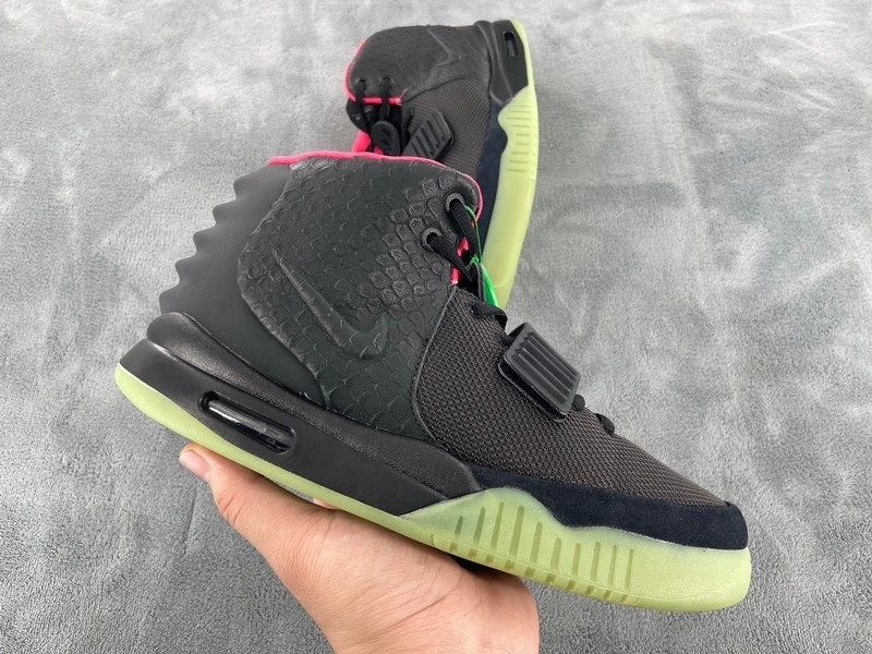 Air Yeezy 2 x Nike Solar Red 508214-006