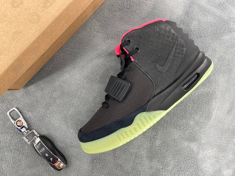 Air Yeezy 2 x Nike Solar Red 508214-006