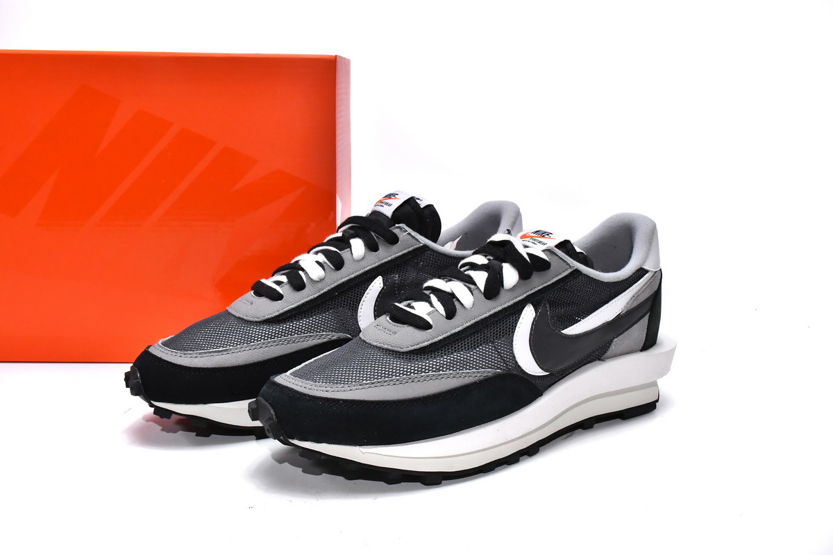 Sacai x Nike LDV Waffle Black BV0073-001