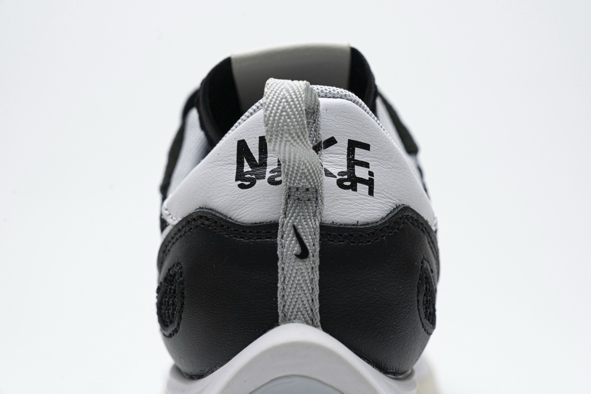 Sacai x Nike Pegasua Vaporfly Black White CI9928-001