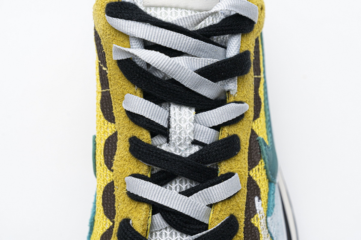 Sacai x Nike Pegasua Vaporfly Yellow Green CV1363-700