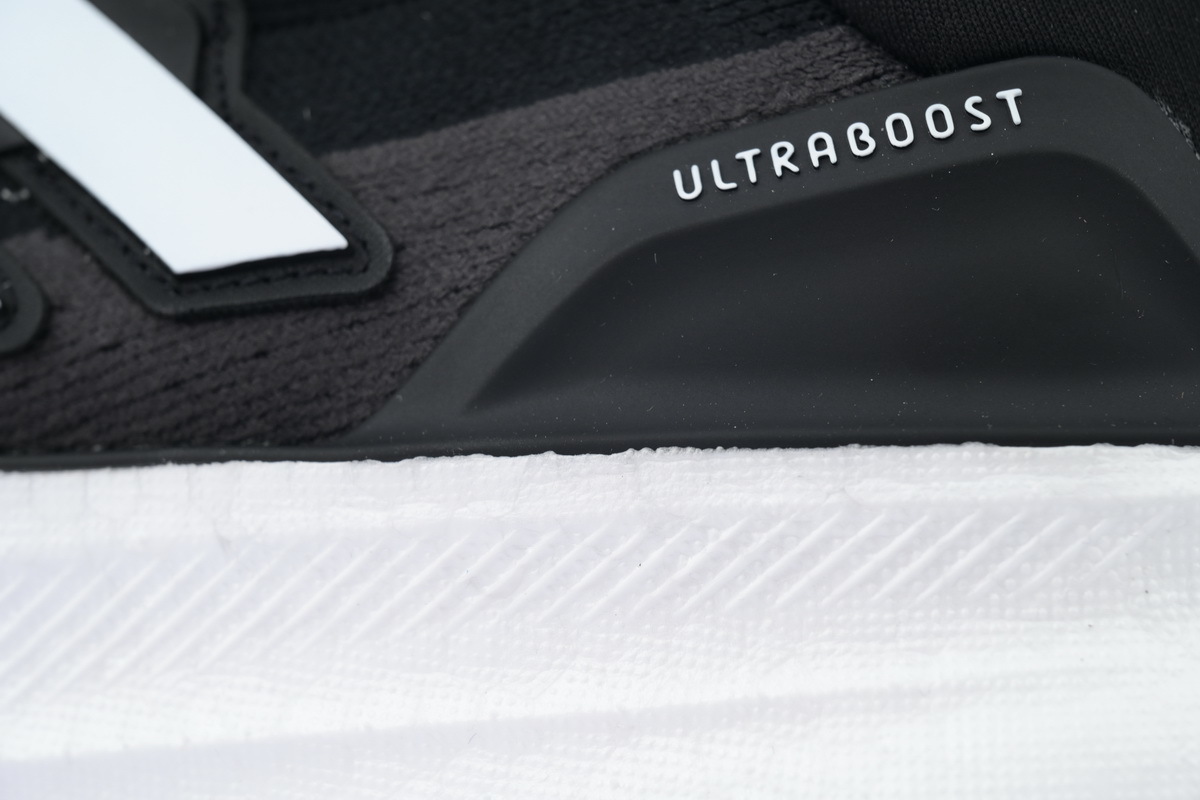 Adidas Ultra Boost 5.0 'Core Black' JH9633