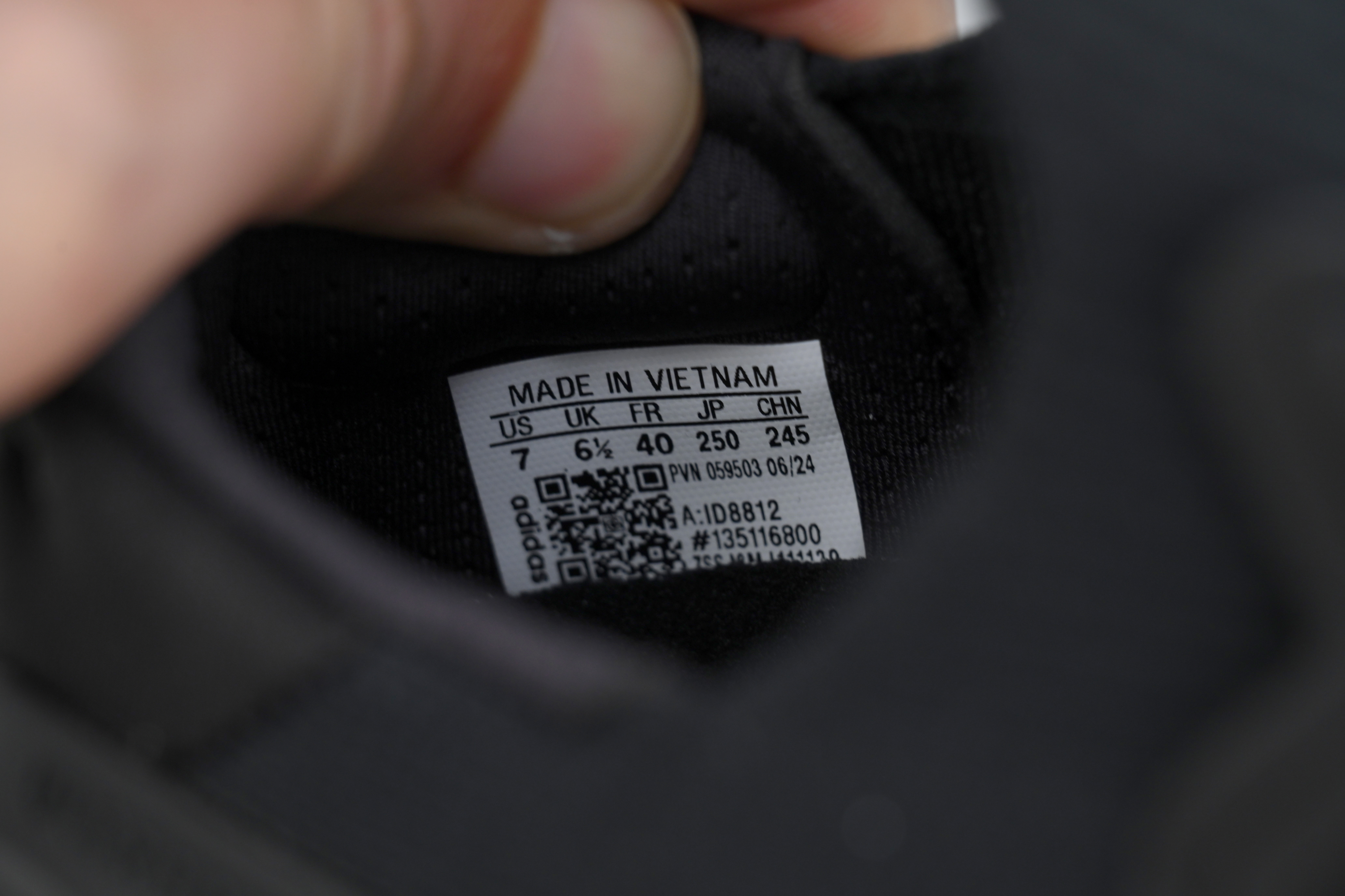 Adidas Ultra Boost 5.0 'Triple Black' ID8812