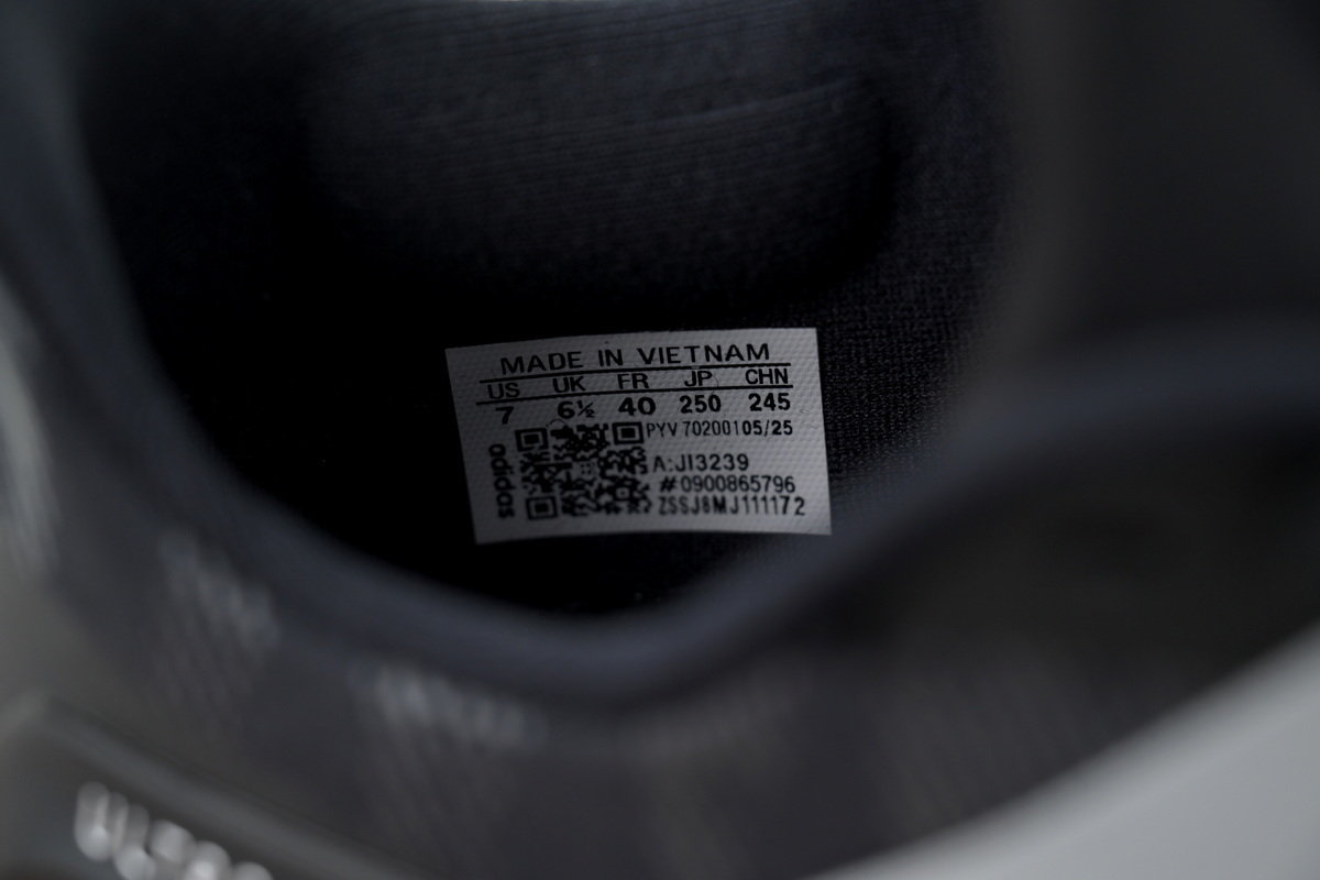 Adidas Ultra Boost 5 TR Black Silver JI3239