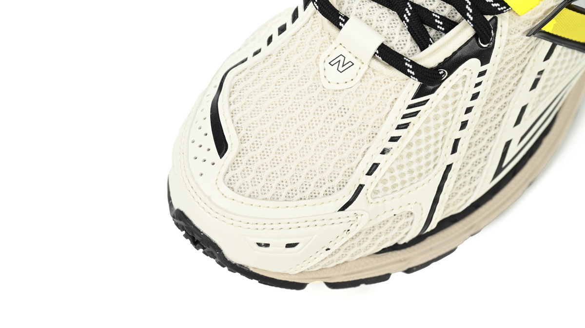 New Balance 1906R White and yellow RGG M1906RGG