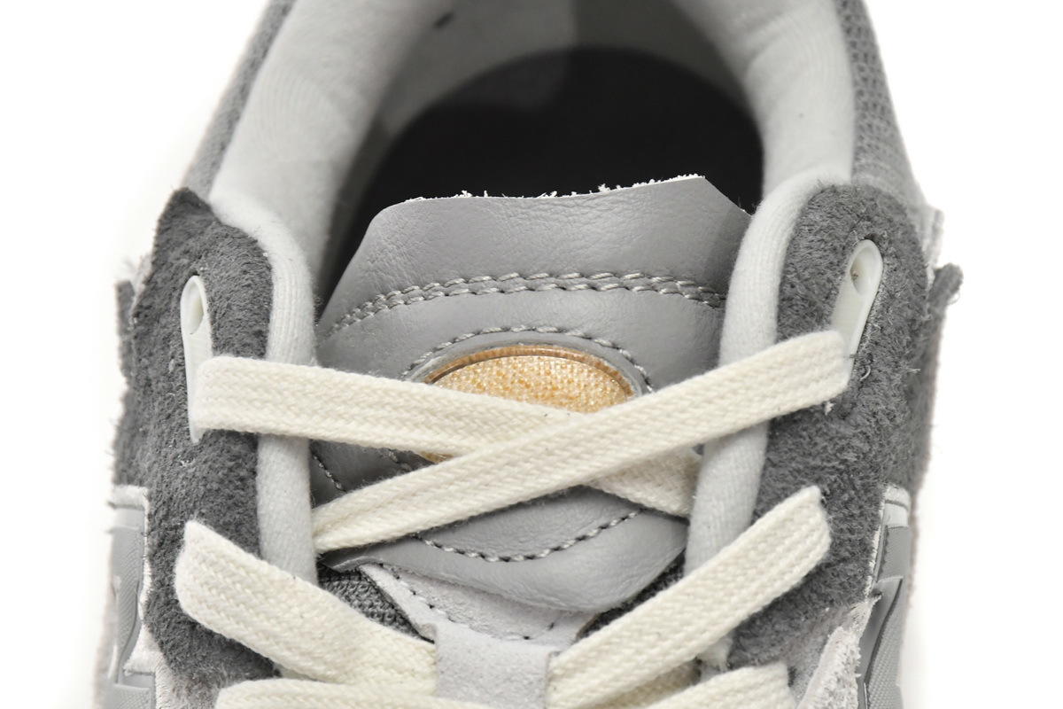 New Balance 2002R Cloud Ash M2002RDA