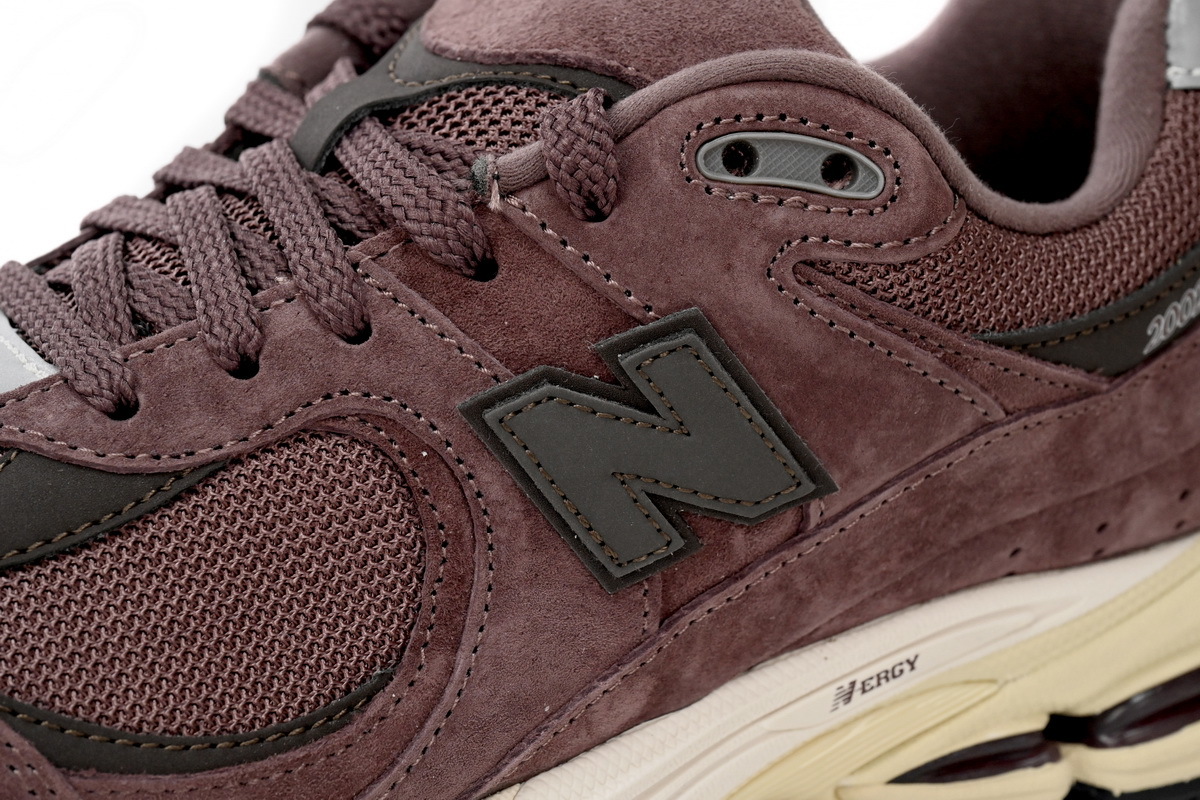 New Balance 2002R Sea Black Brown M2002RCD