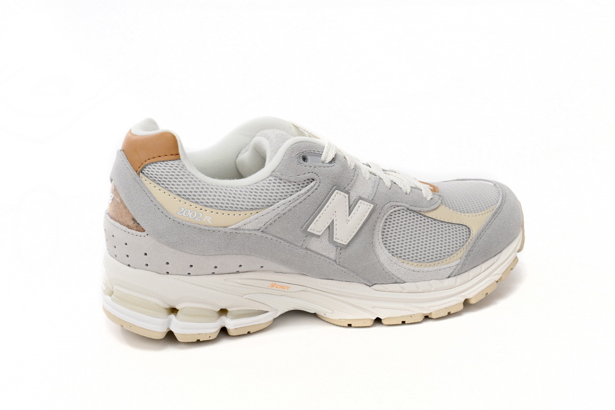 New Balance 2002R White Grey M2002RSB
