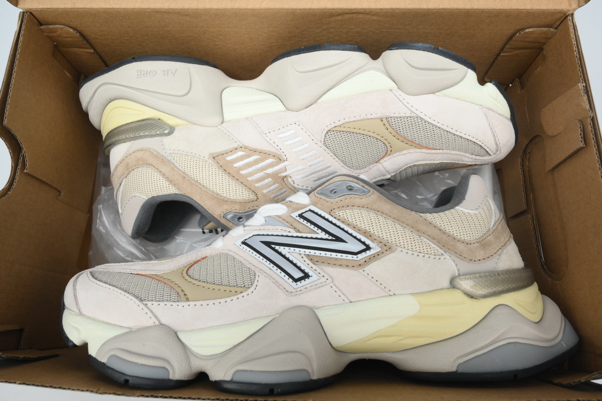 New Balance 9060 sea salt 1 U9060MAC
