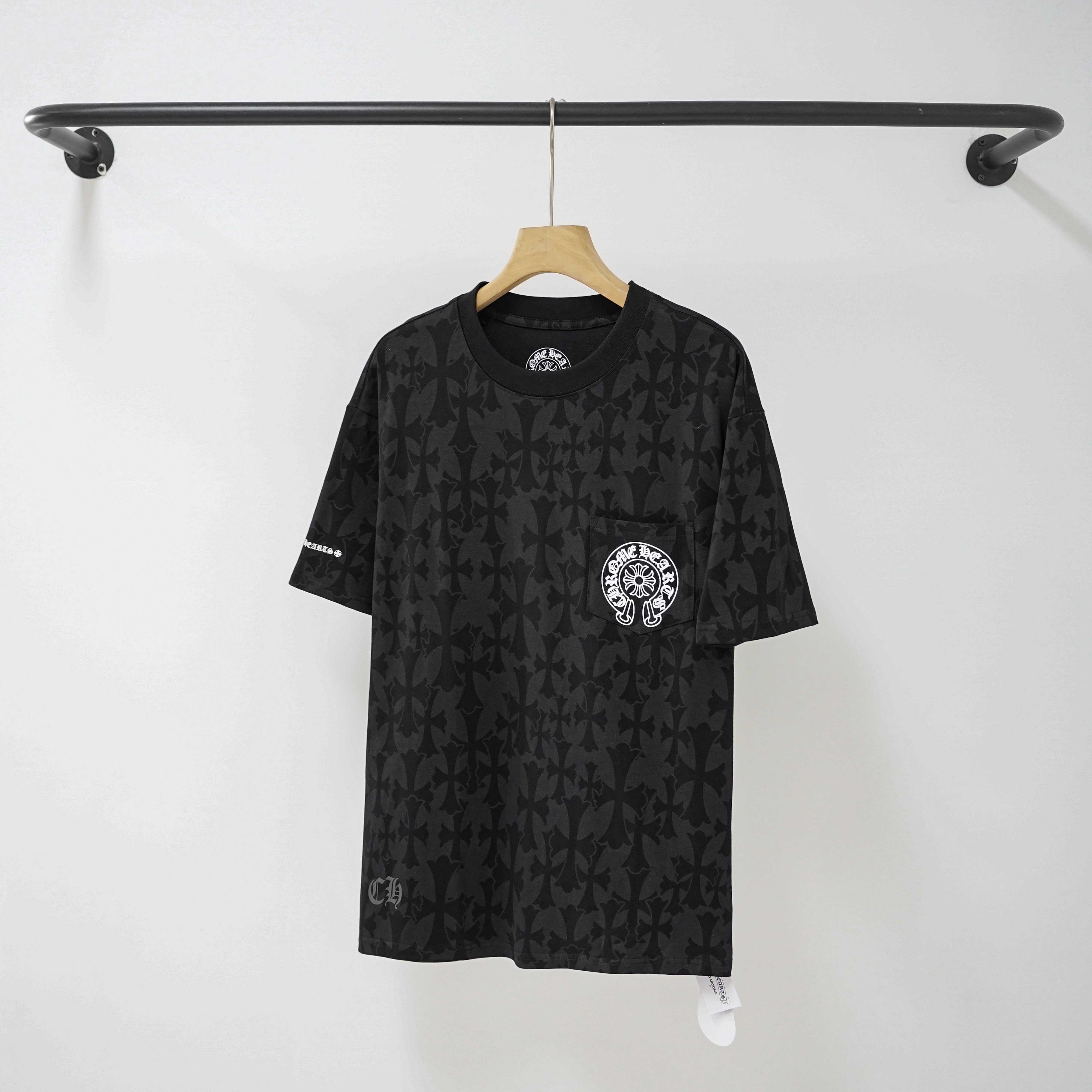 Chrome Hearts T-Shirt 2250 Dark Pattern P130