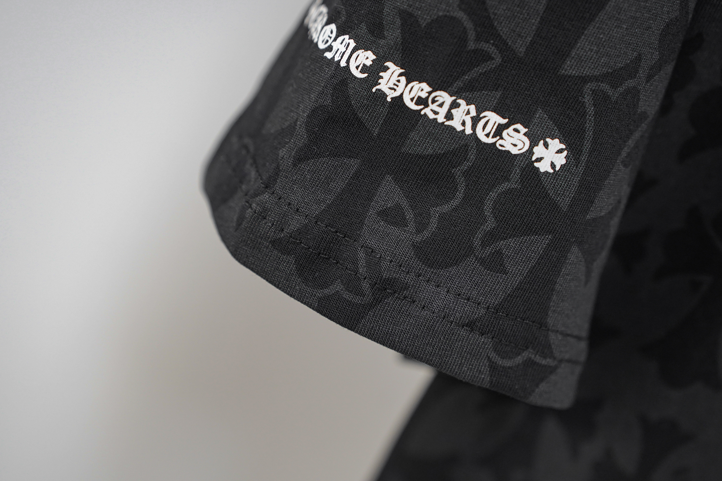 Chrome Hearts T-Shirt 2250 Dark Pattern P130