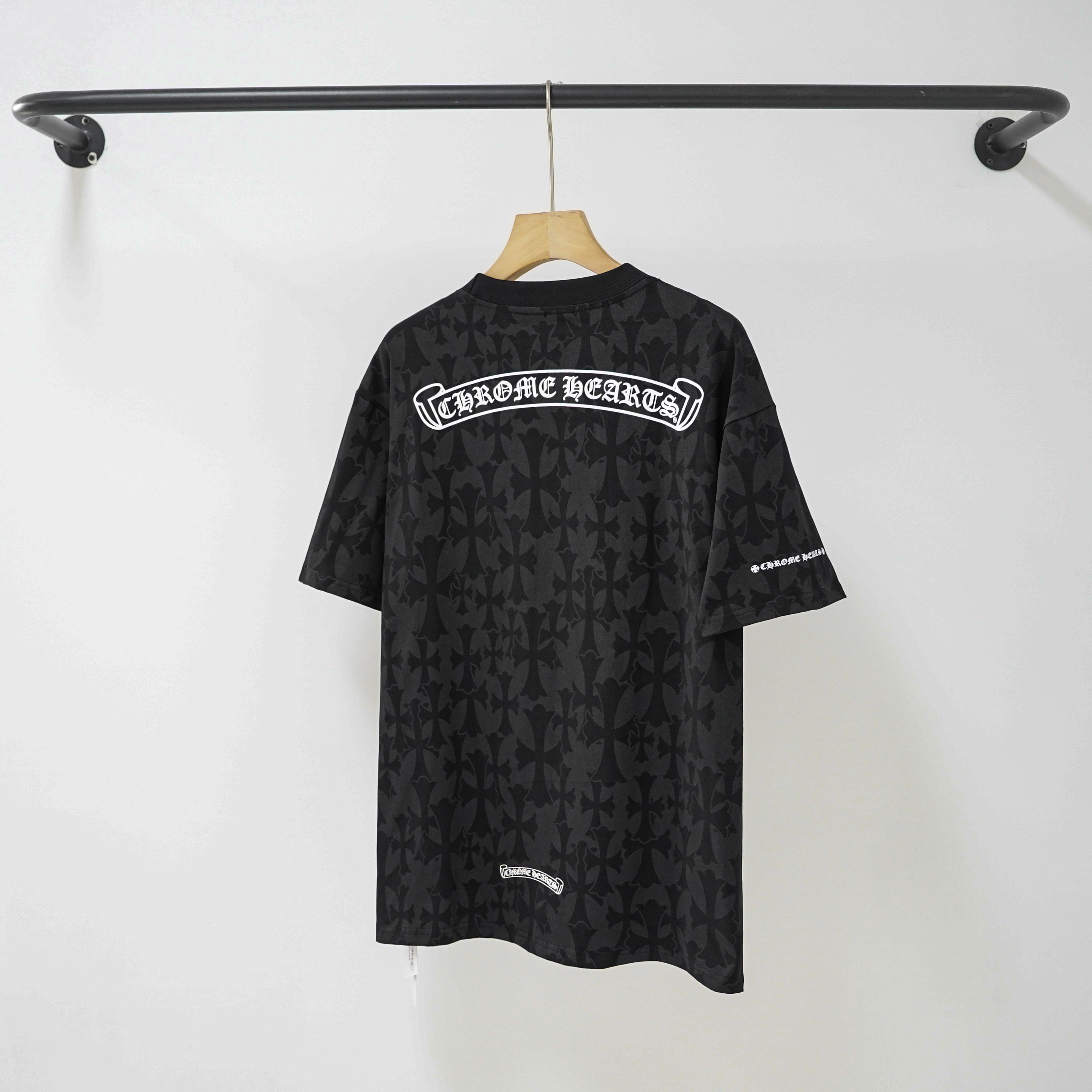 Chrome Hearts T-Shirt 2250 Dark Pattern P130