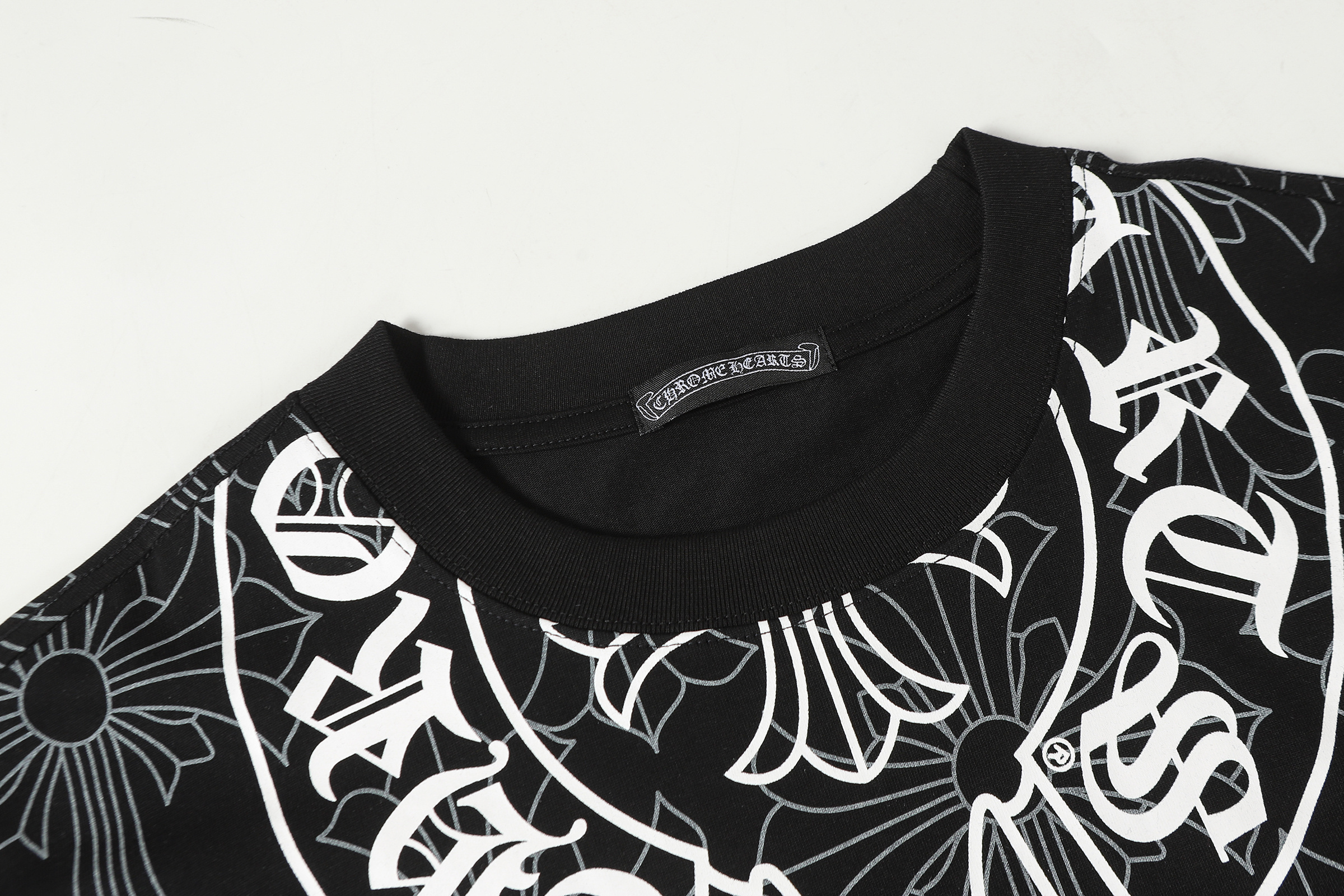 Chrome Hearts T-Shirt 2251 Black White Dark Pattern P130