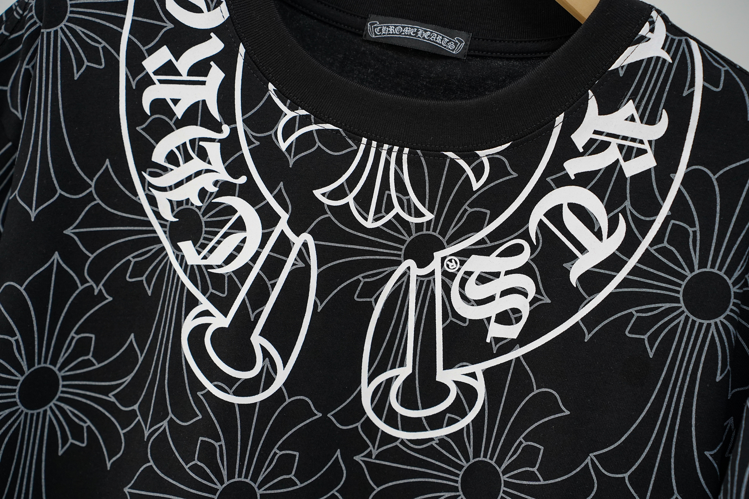Chrome Hearts T-Shirt 2251 Black White Dark Pattern P130