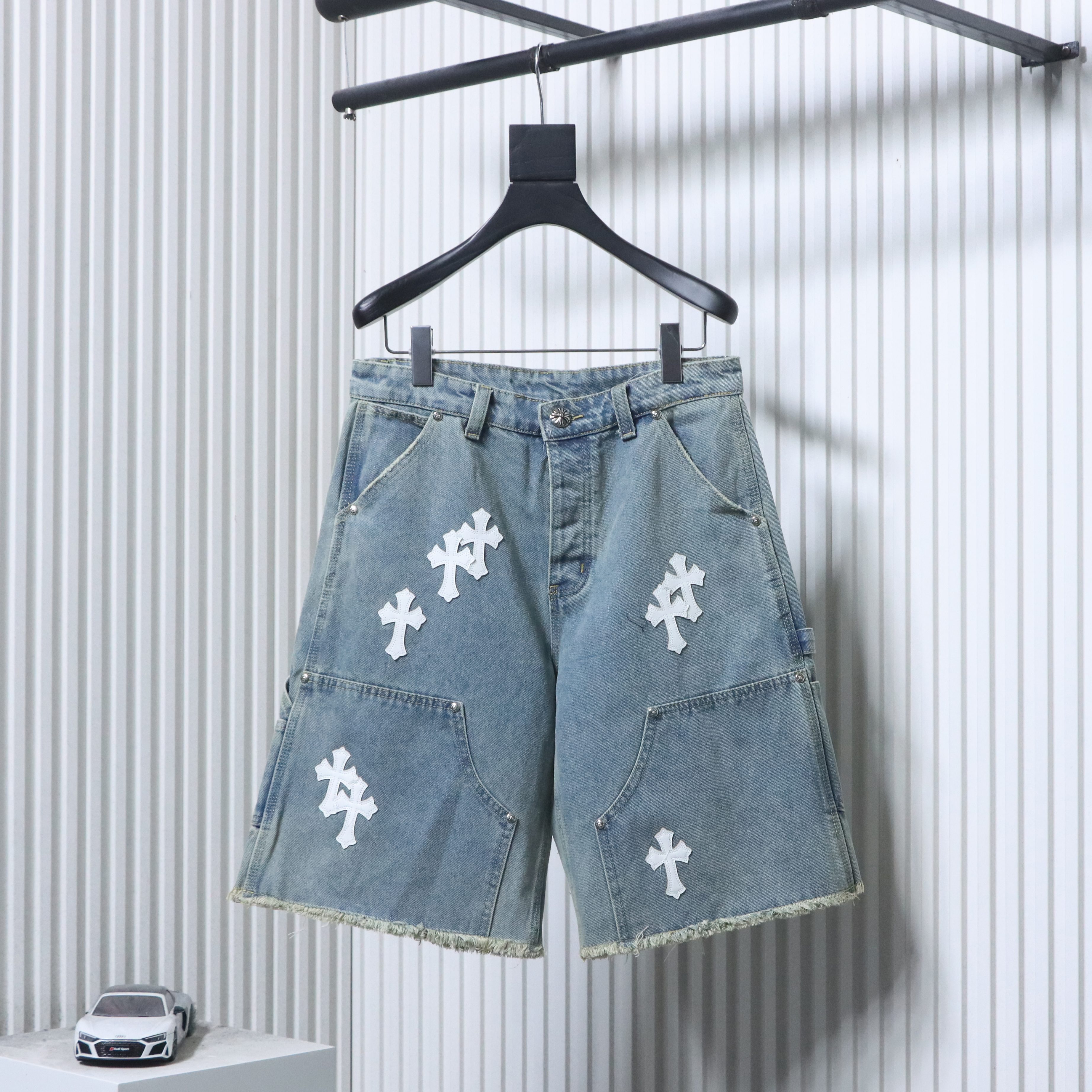 Chrome Hearts Cross Leather Patch Applique Embroidery Cargo Denim Shorts h180