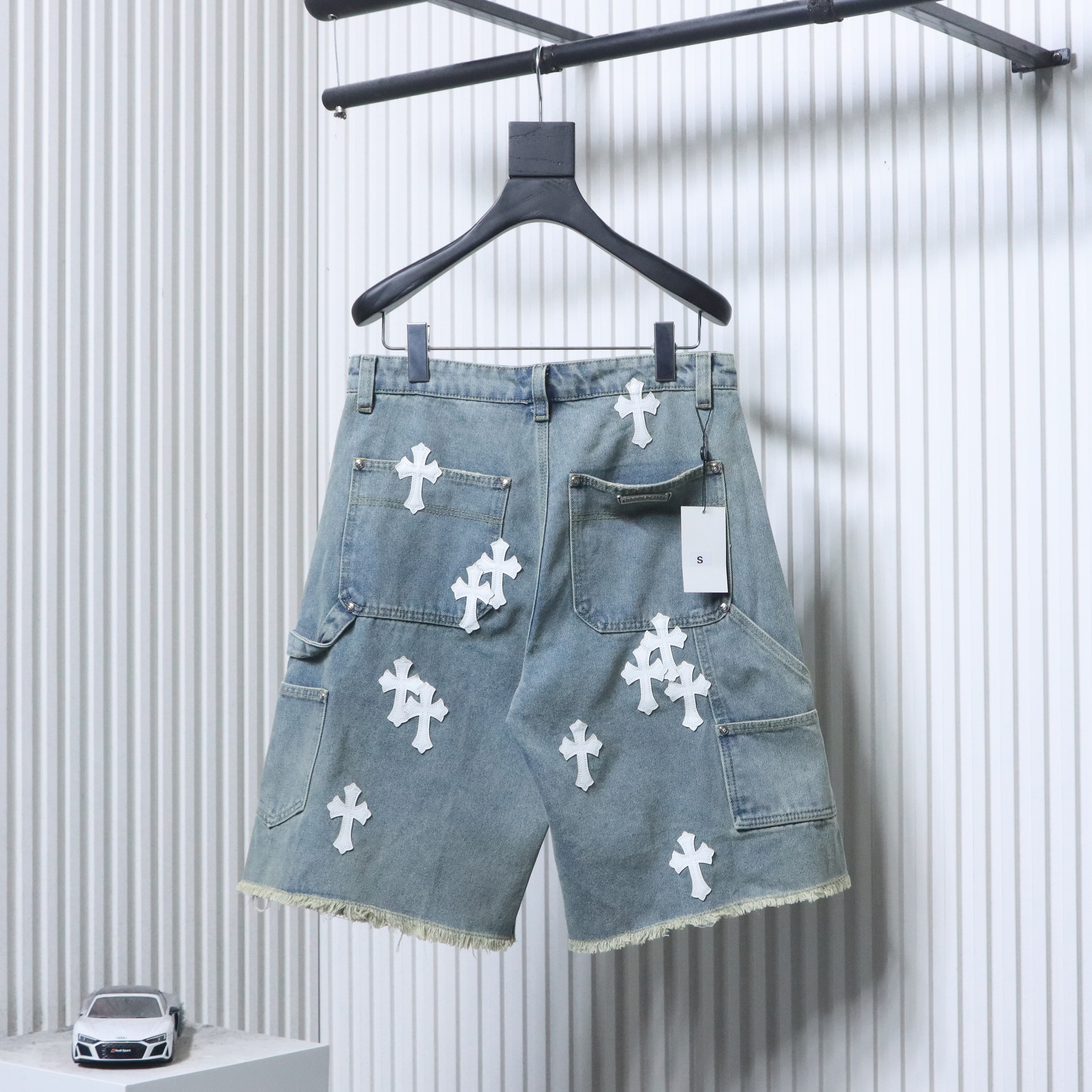 Chrome Hearts Cross Leather Patch Applique Embroidery Cargo Denim Shorts h180