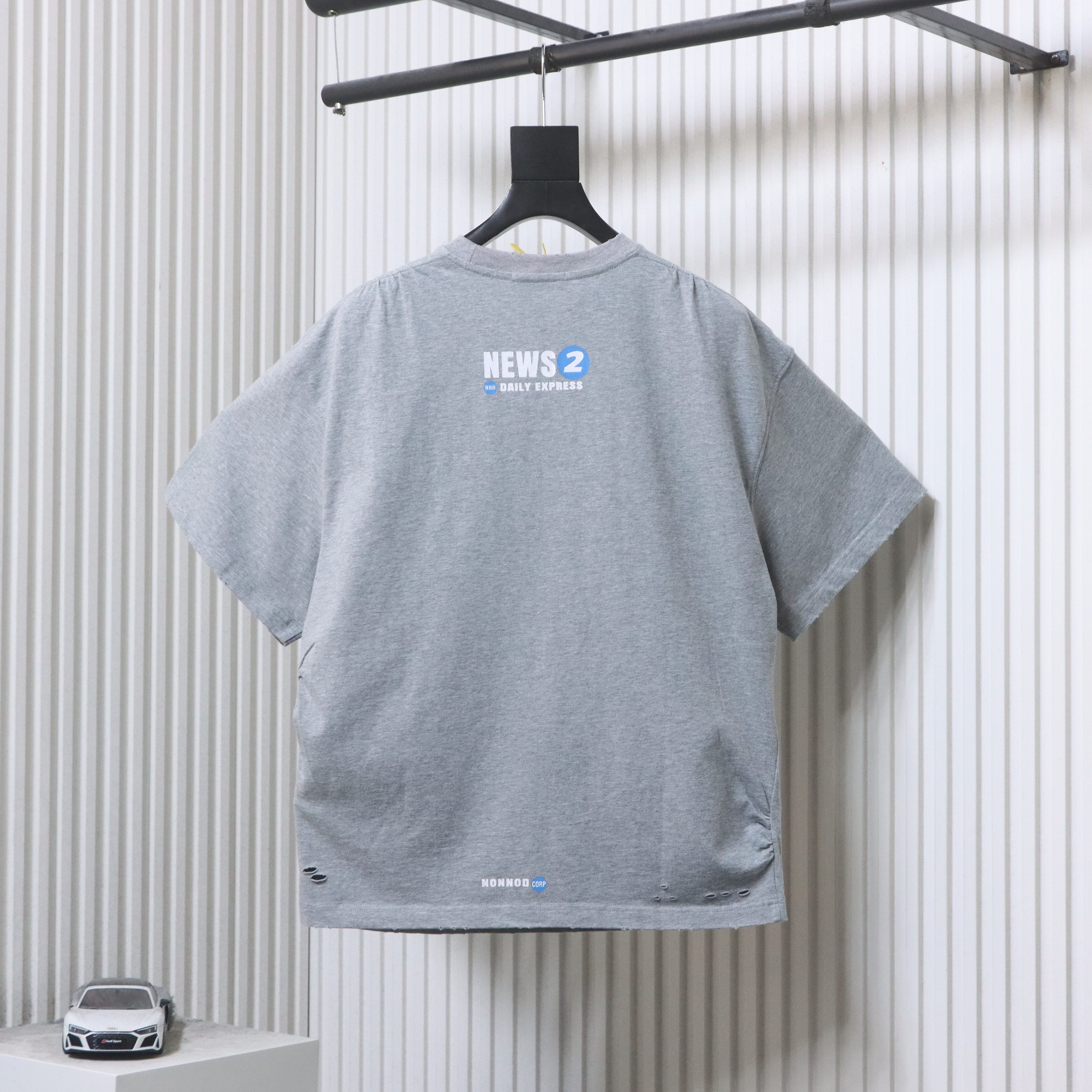 No Publik Watermelon "NEWS 2" Distressed Vintage Wash T-Shirt h170