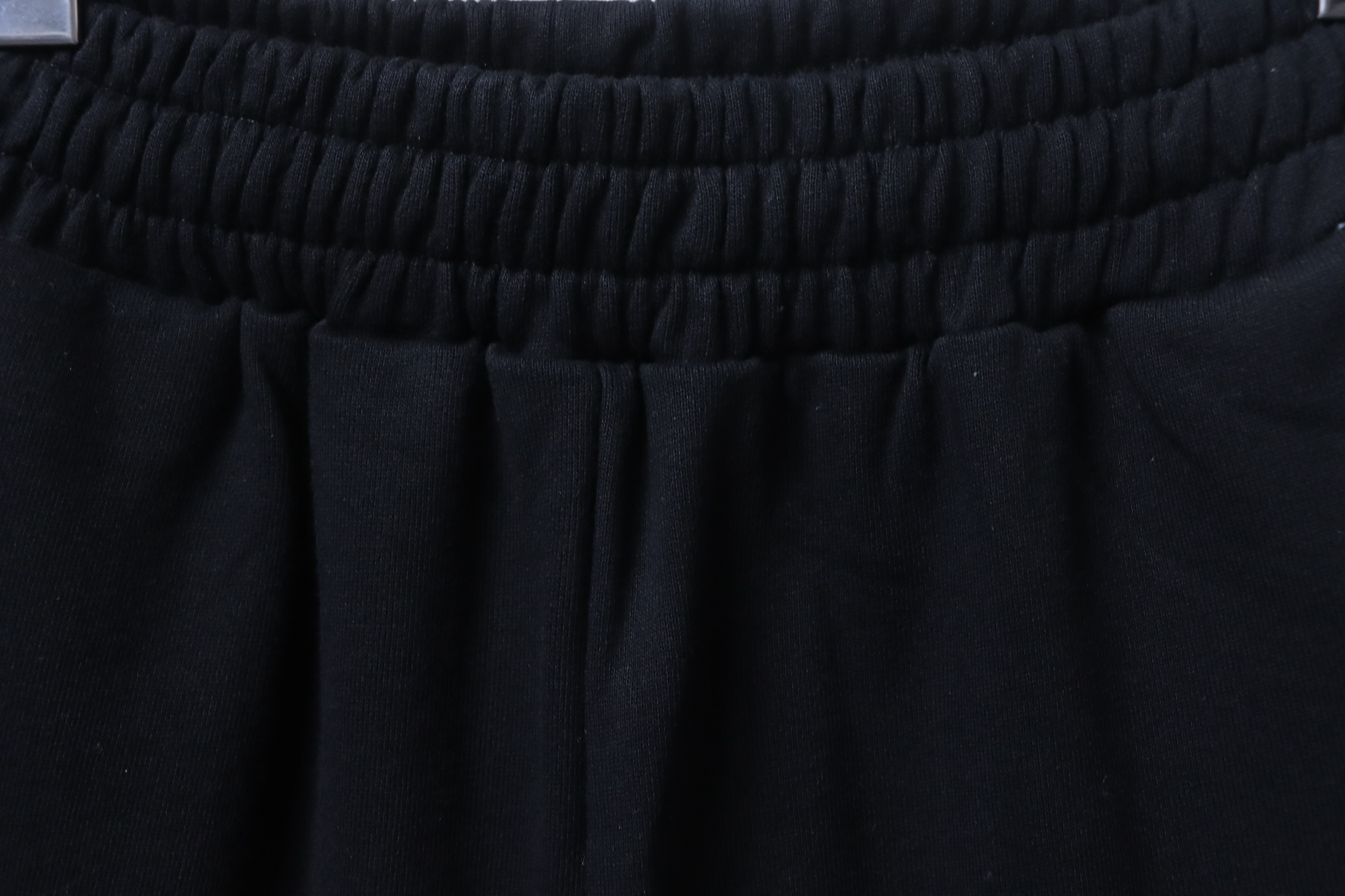 Balenciaga 24FW Embroidered Coke Shorts h180