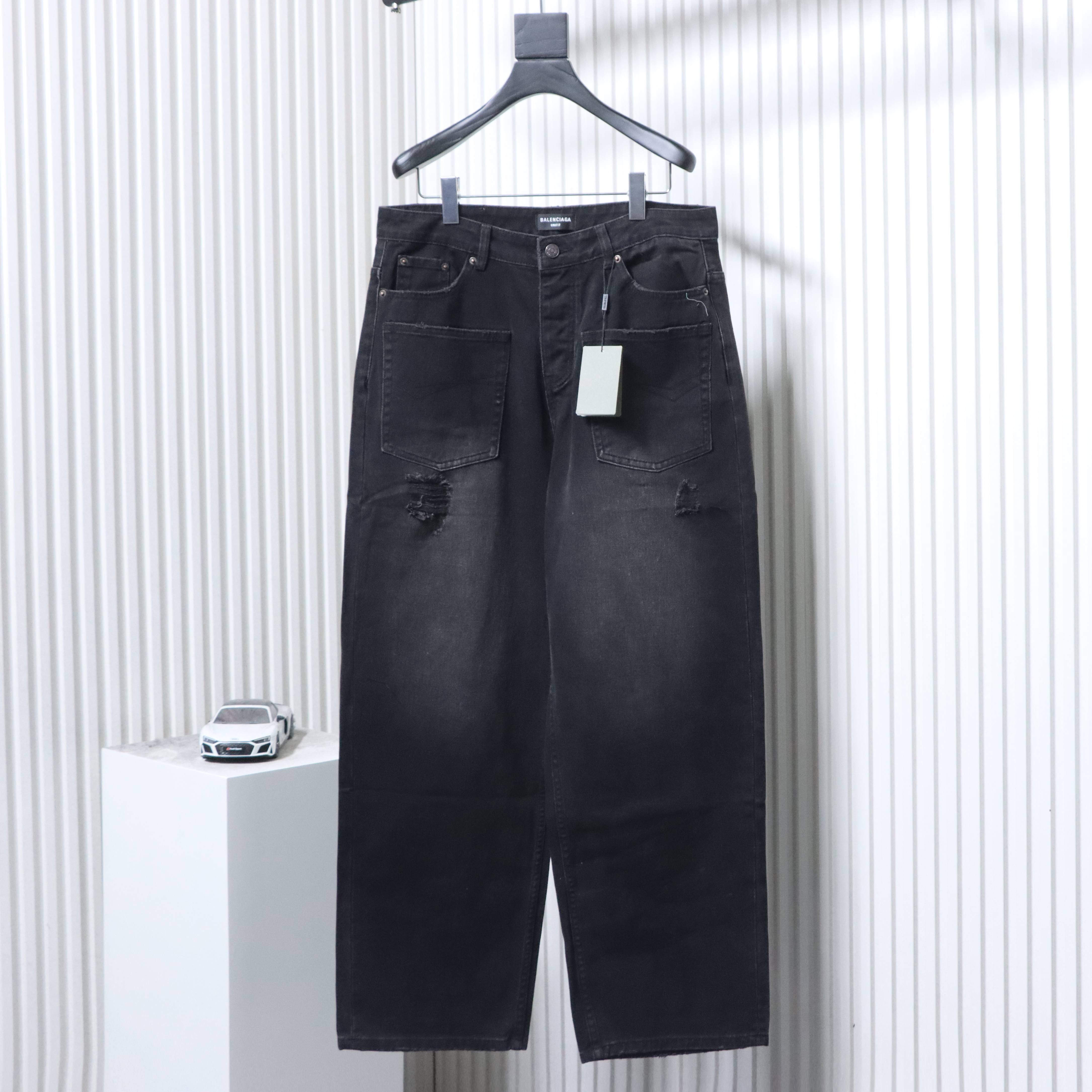 Balenciaga 24SS New Reversed Pocket Black Washed Distressed Denim Jeans h310