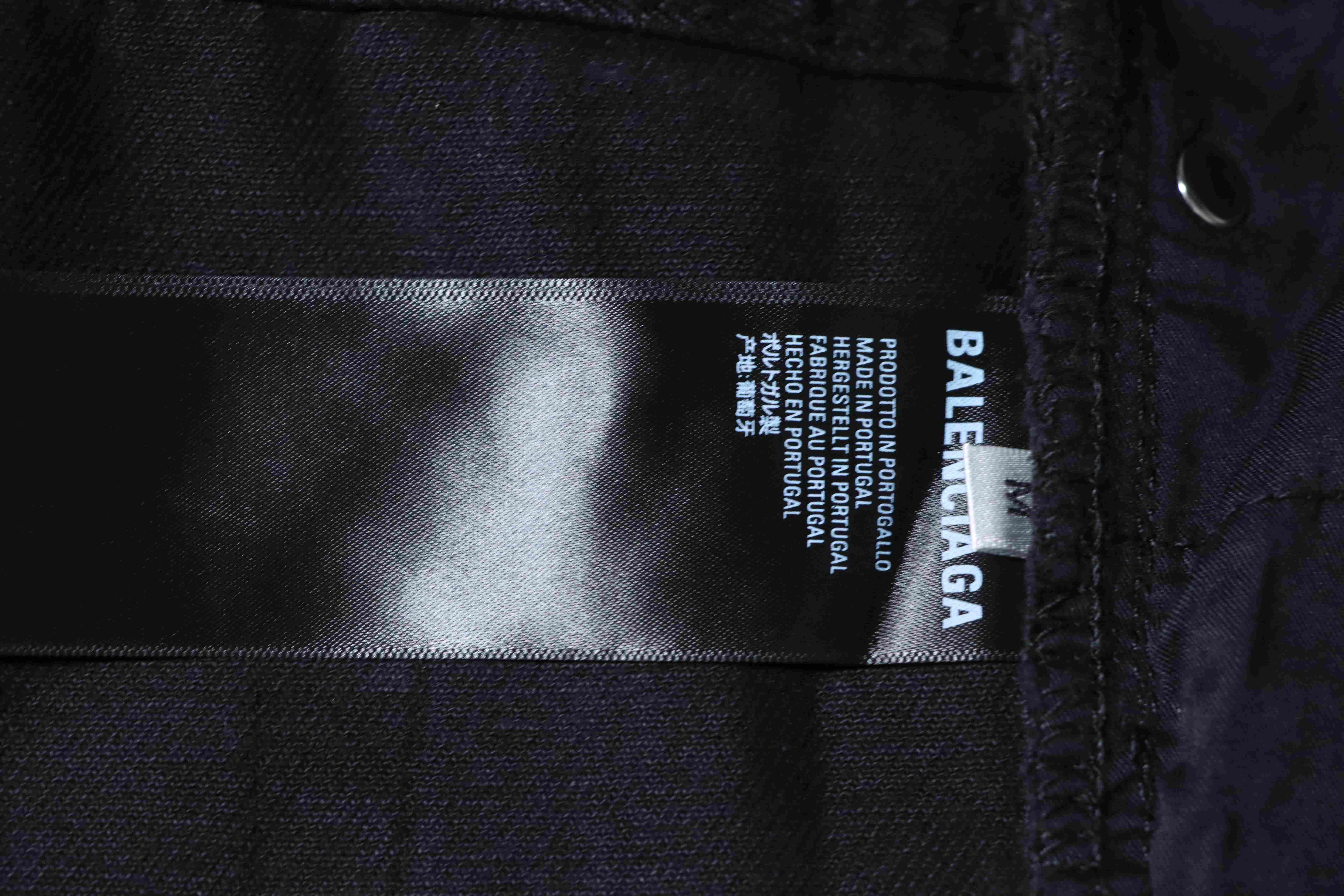 Balenciaga 24SS New Reversed Pocket Black Washed Distressed Denim Jeans h310