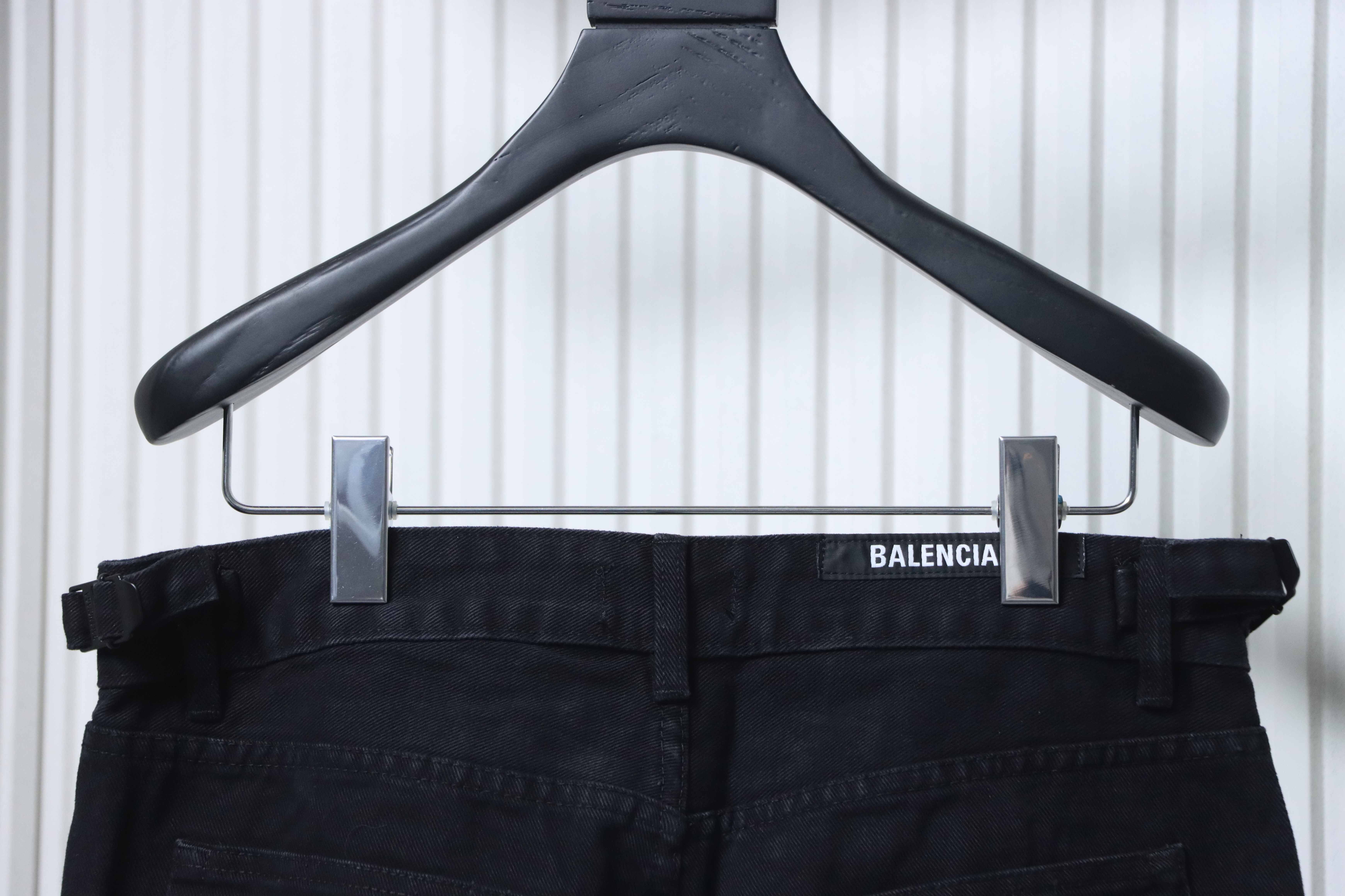 Balenciaga 24SS Slashed Distressed Denim Jeans h270