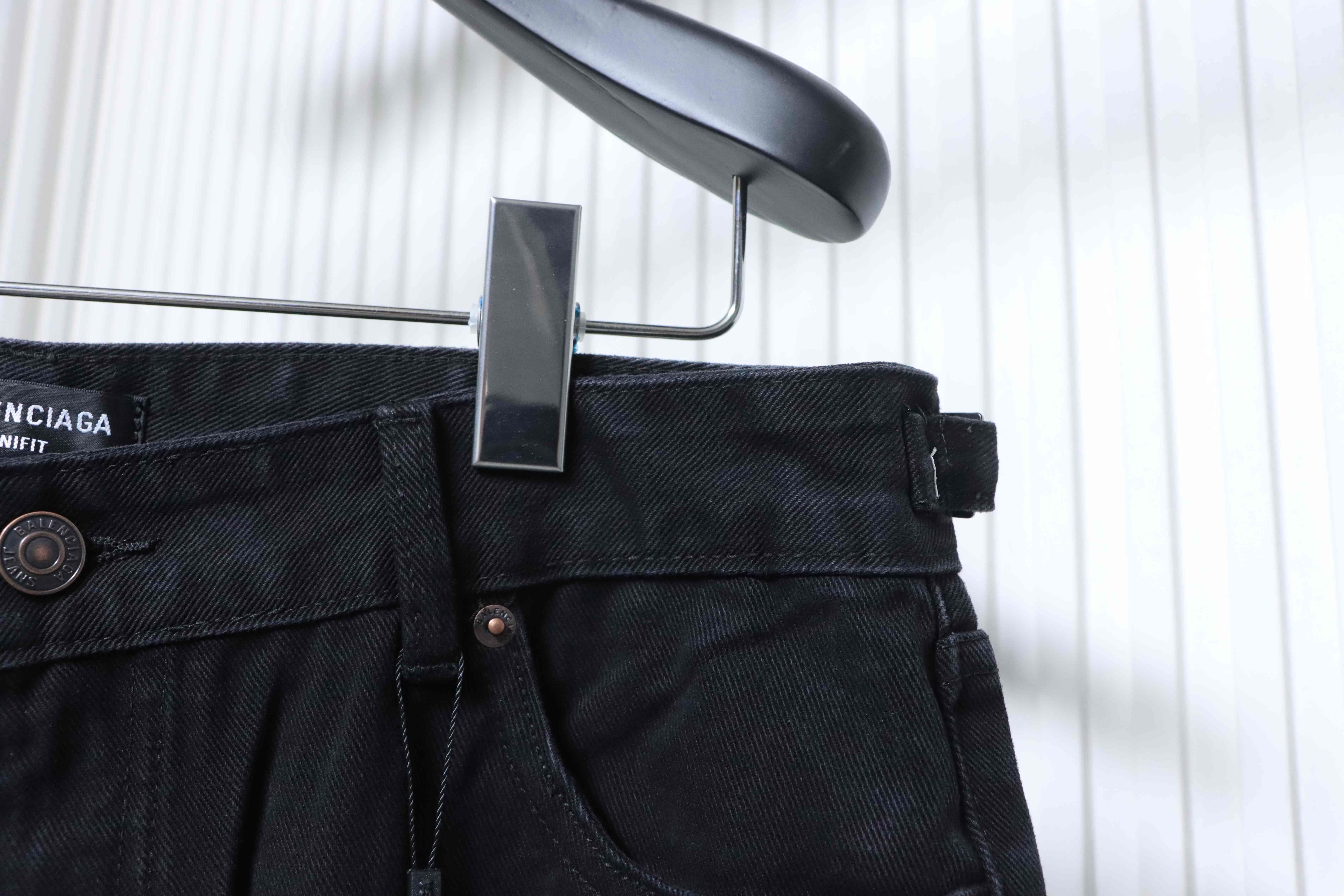 Balenciaga 24SS Slashed Distressed Denim Jeans h270