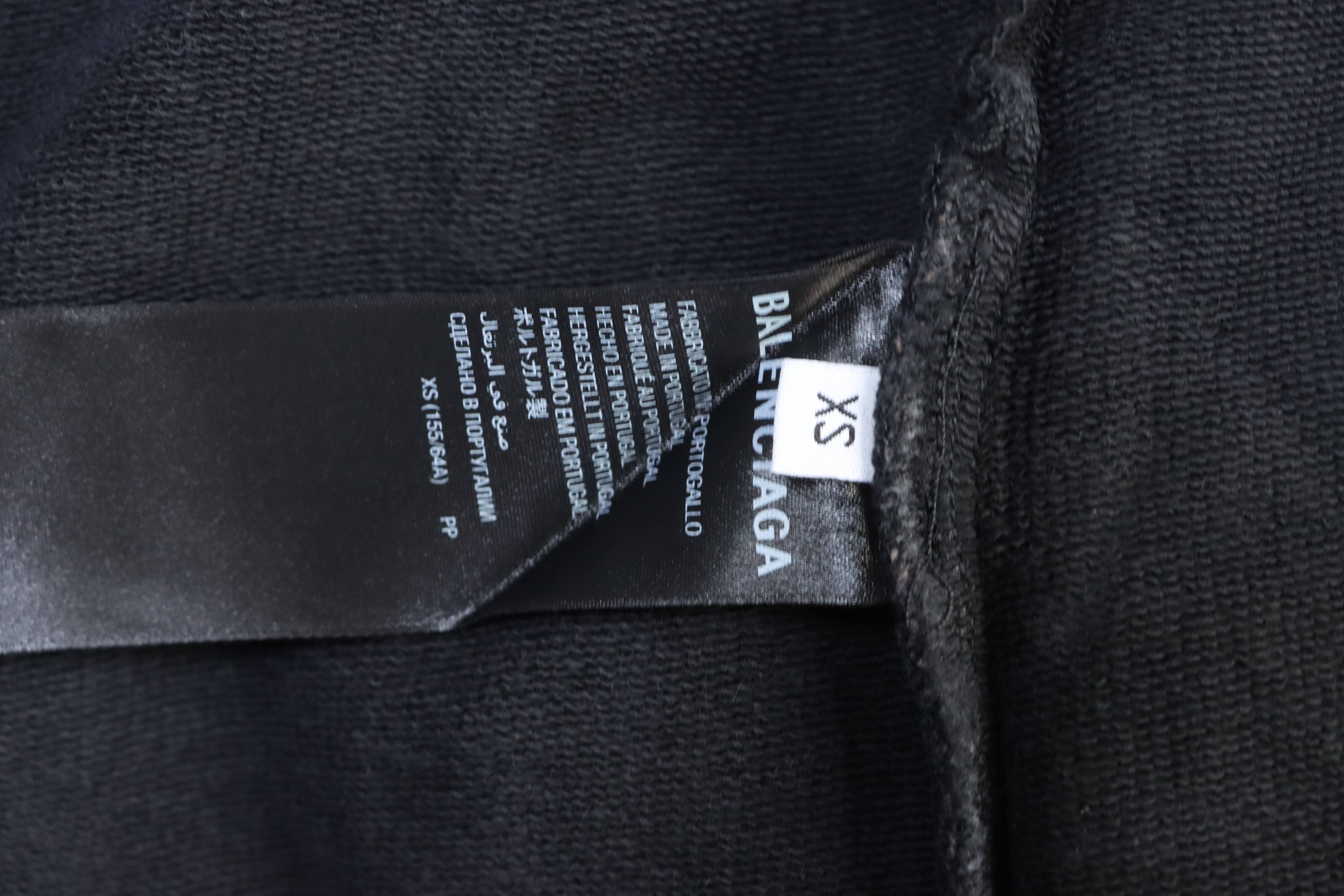 Balenciaga 25SS Badge Embroidered Shorts h200