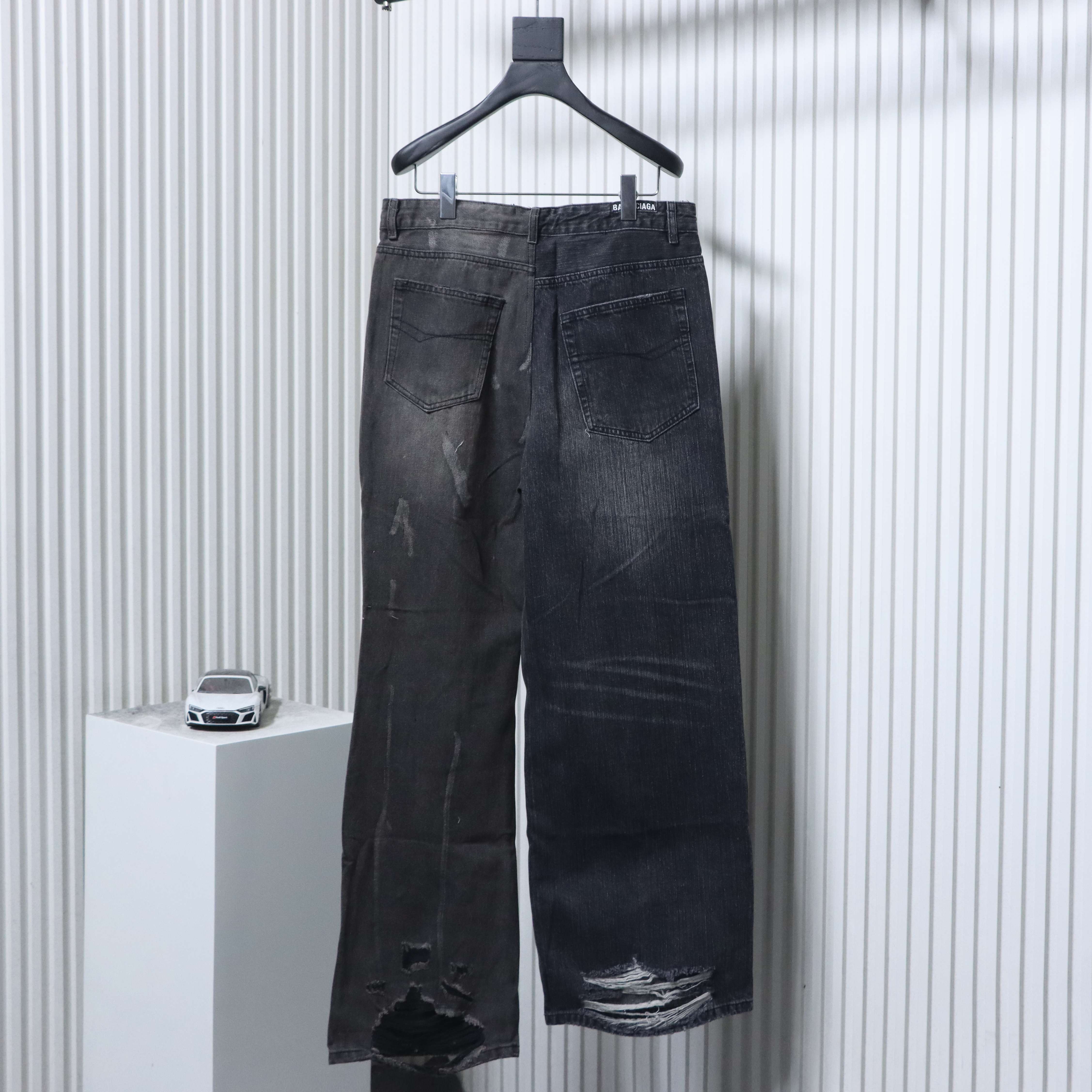Balenciaga 25SS New Spliced Denim Jeans h310