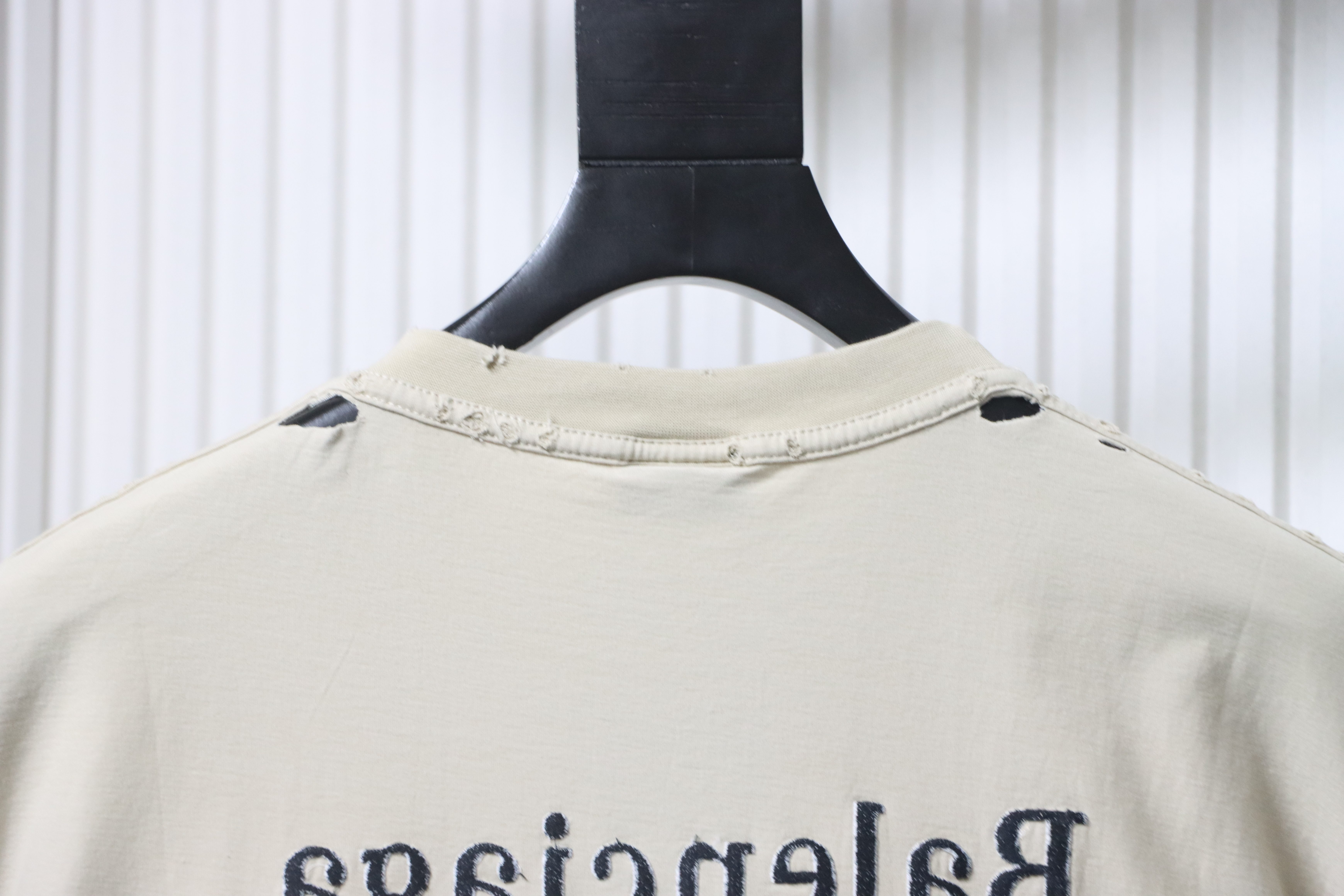 Balenciaga 25SS Reversible Coke Embroidered T-shirt h190