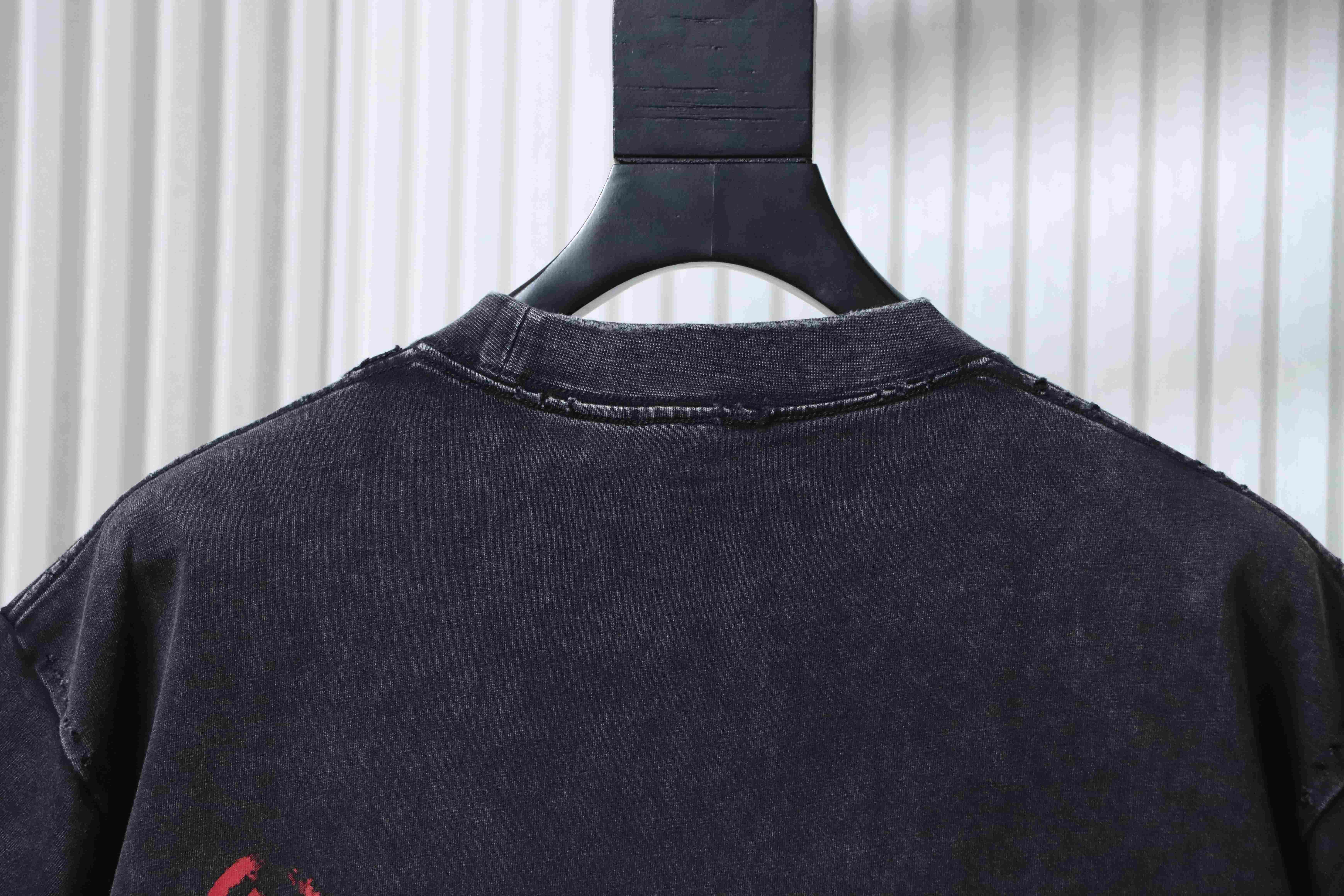 Balenciaga 25SS Valentine Limited Heart Letter Distressed Washed T-shirt h150