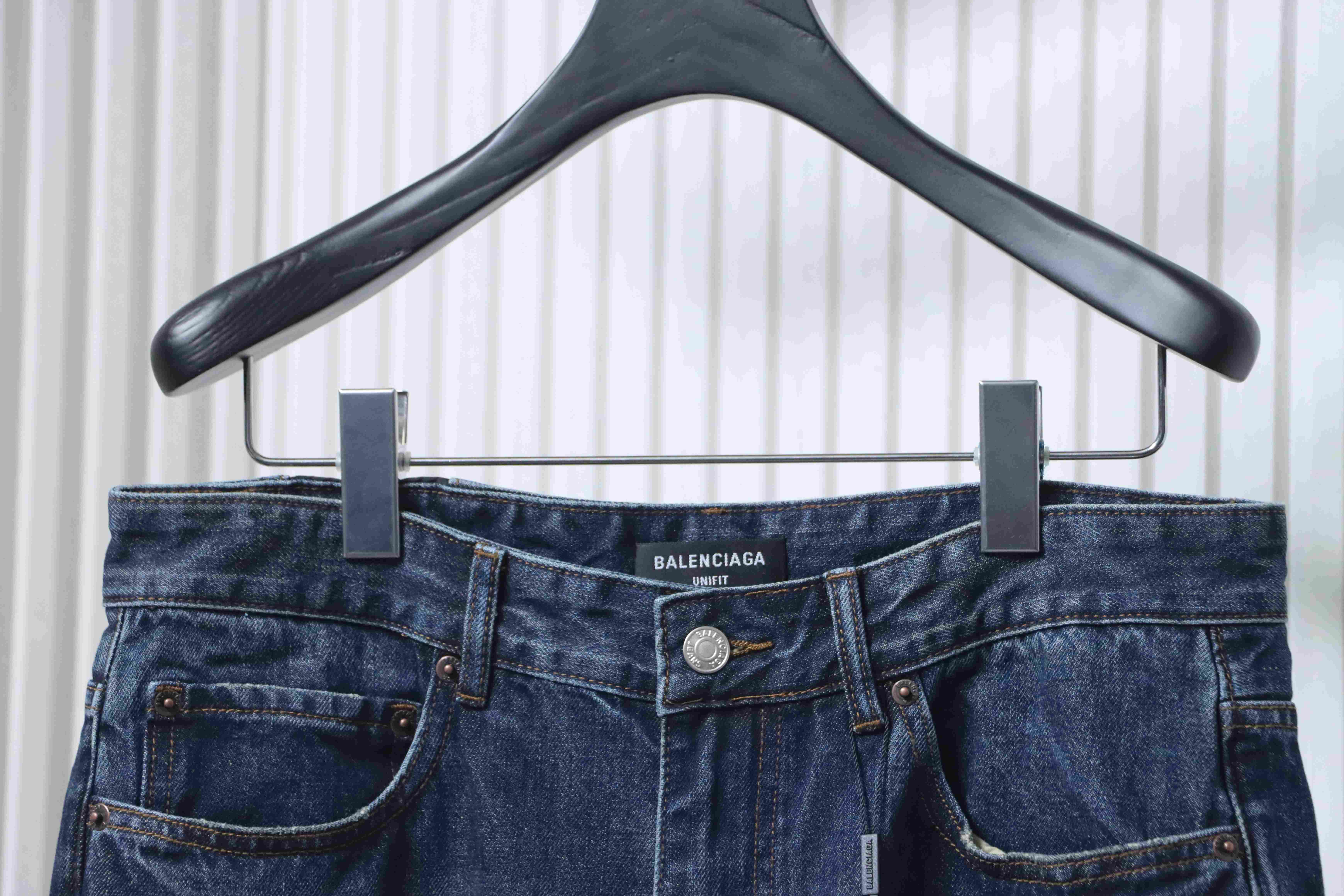 Balenciaga 25SS Vintage Washed Blue Flared Jeans h310